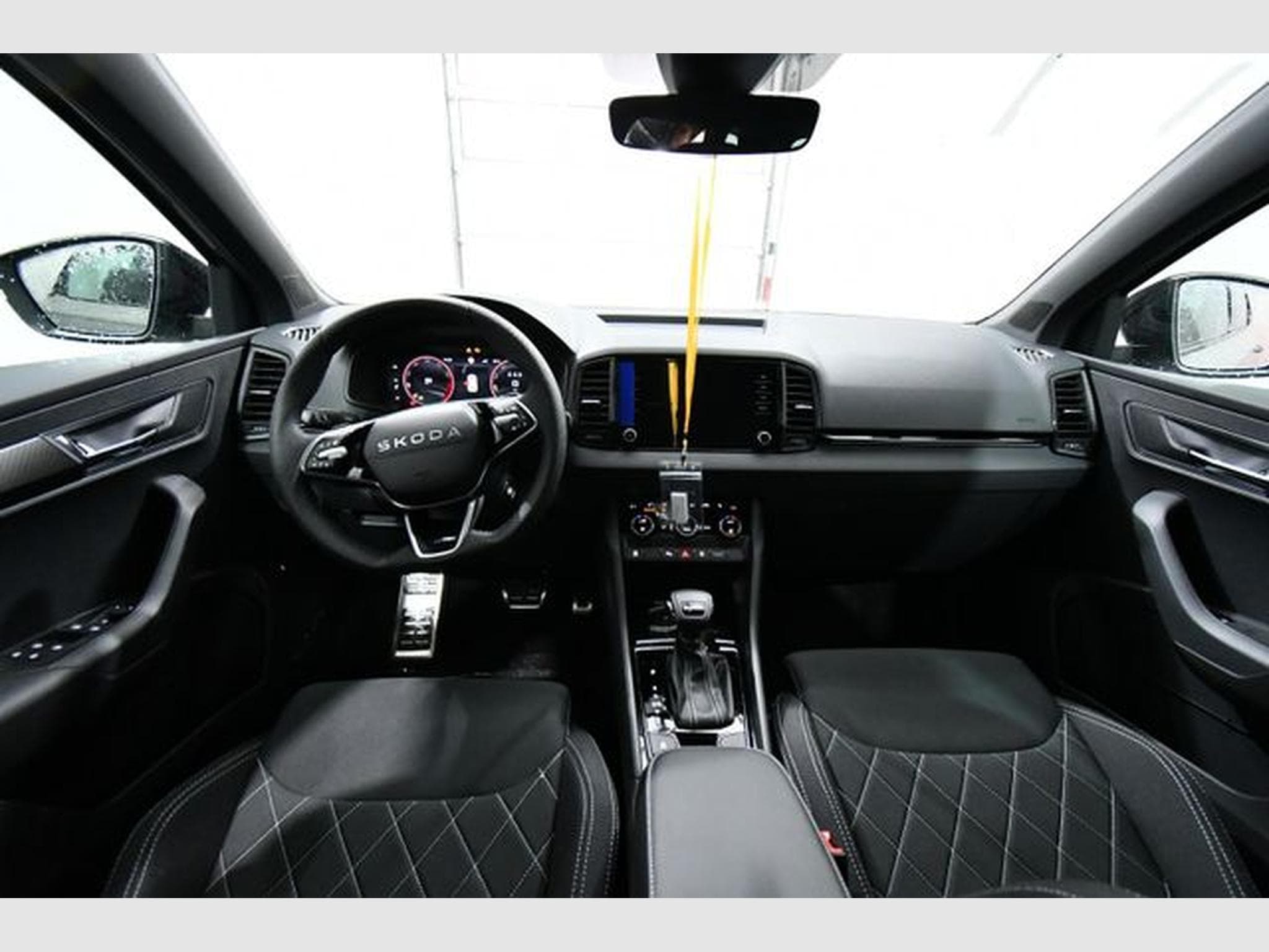 Skoda Karoq Karoq 1.5 TSI DSG Sportline - AHK, Navi, Kamera (2026) - Photo 6