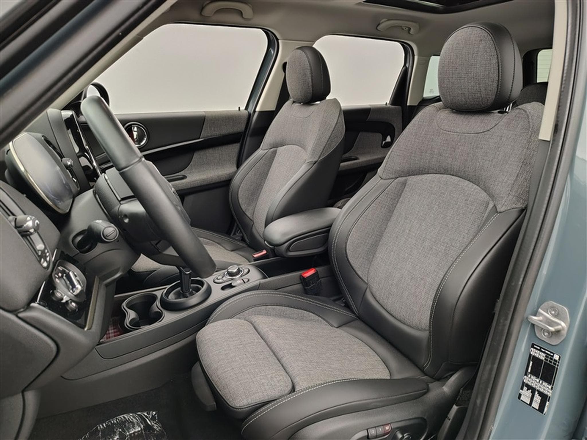 MINI Countryman 1.5A  Navi / Led / PDC / Toit Pano (2022) - Foto 7