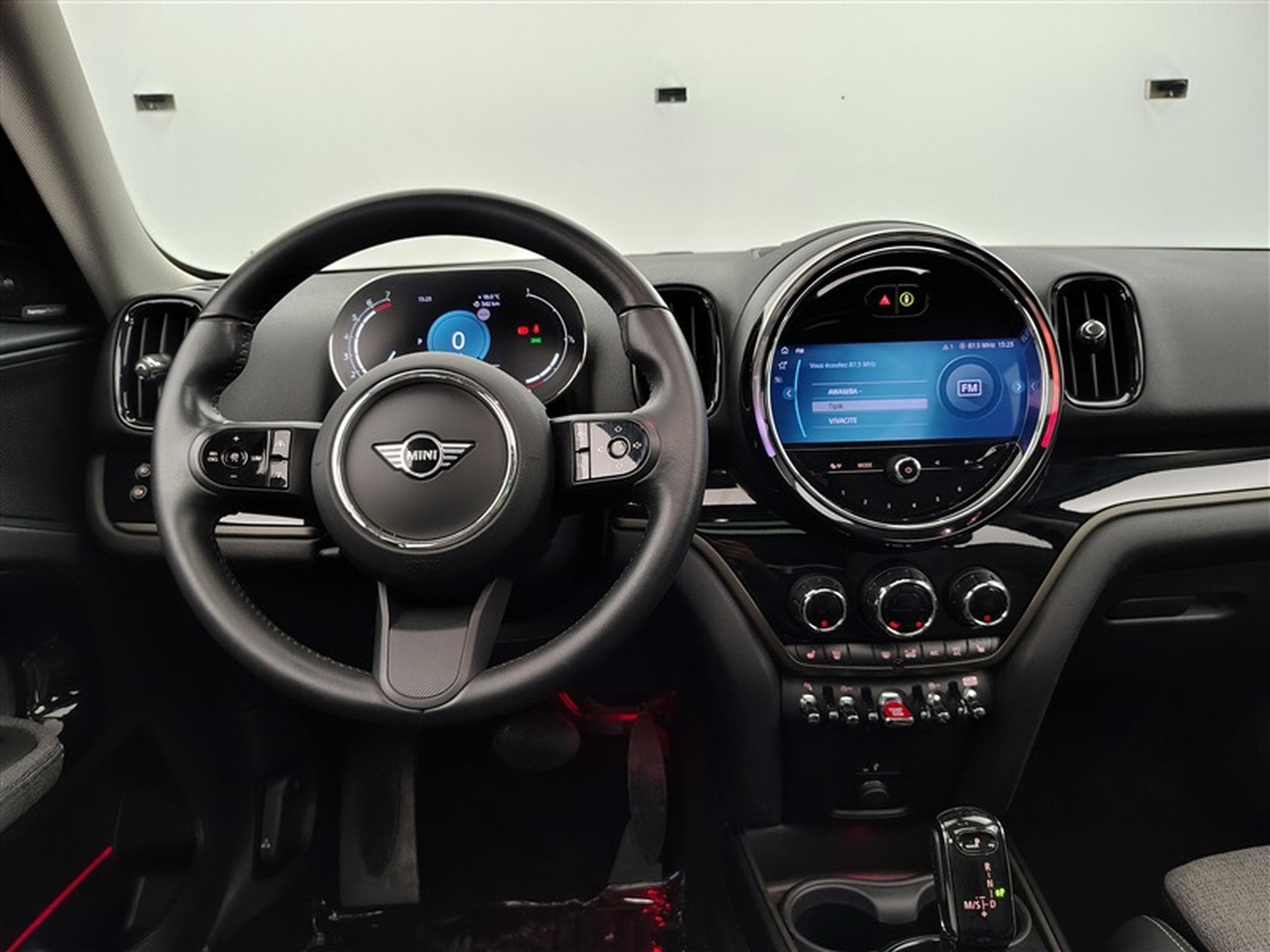 MINI Countryman 1.5A  Navi / Led / PDC / Toit Pano (2022) - Foto 9