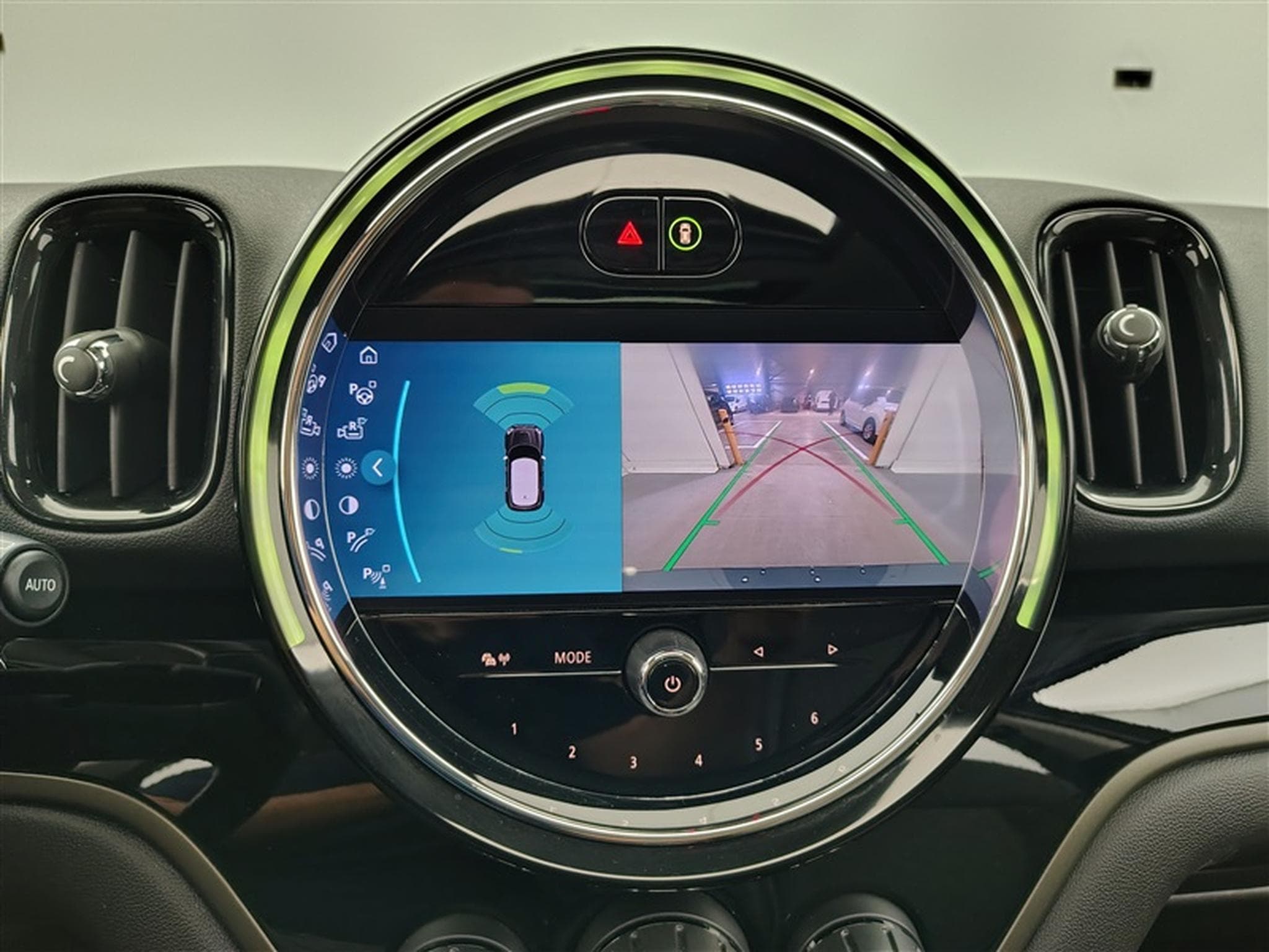 MINI Countryman 1.5A  Navi / Led / PDC / Toit Pano (2022) - Foto 18