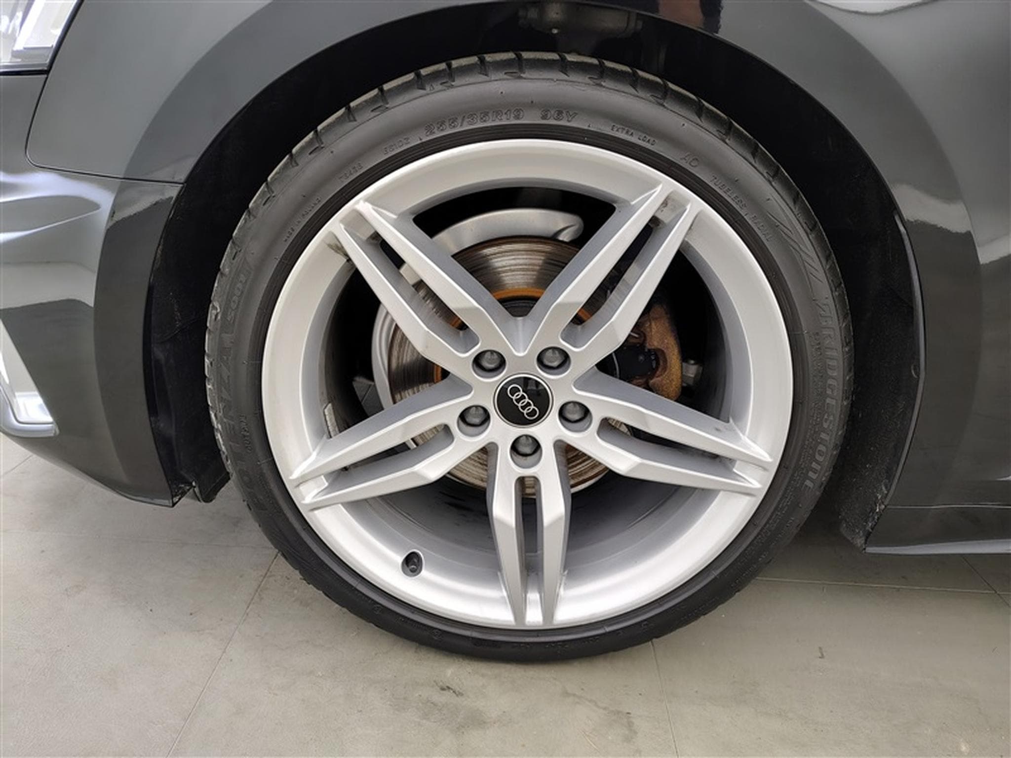 Audi A5 Cabriolet OPF S tronic / Full Led / Cuir / App Connect (2023) - Foto 6