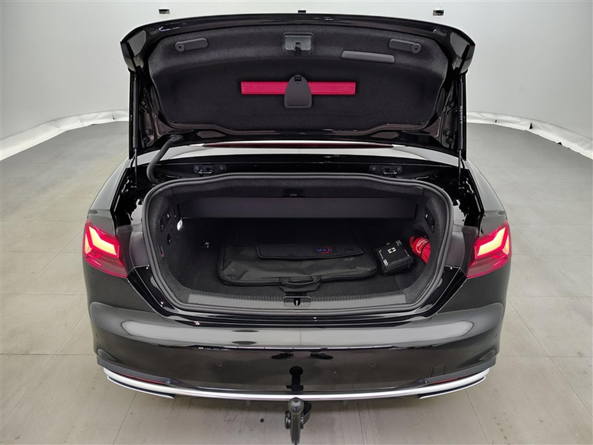 Audi A5 Cabriolet OPF S tronic / Full Led / Cuir / App Connect (2023) - Foto 14