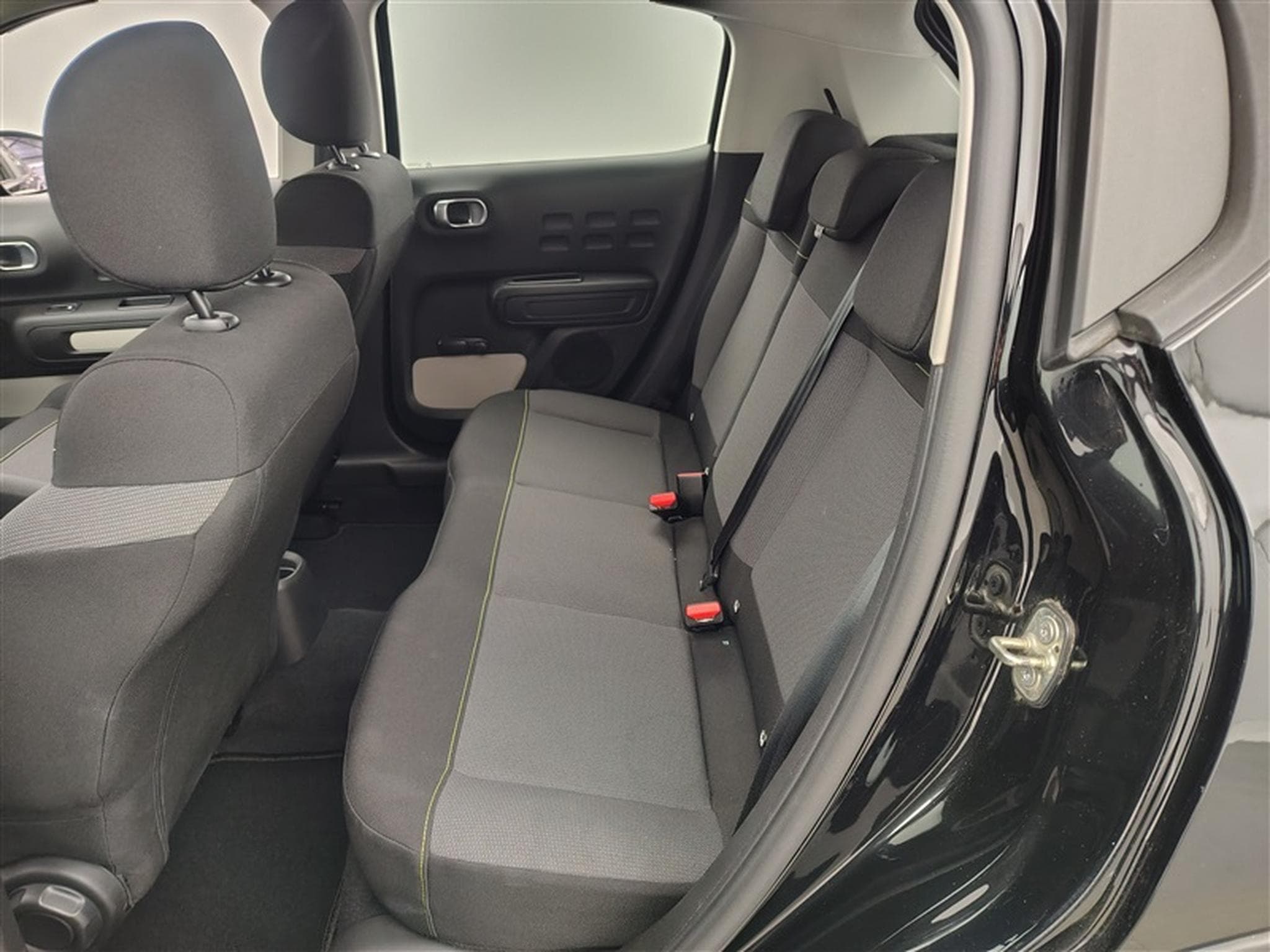 Citroen C3 1.2i PureTech Live S&S (2021) - Foto 13