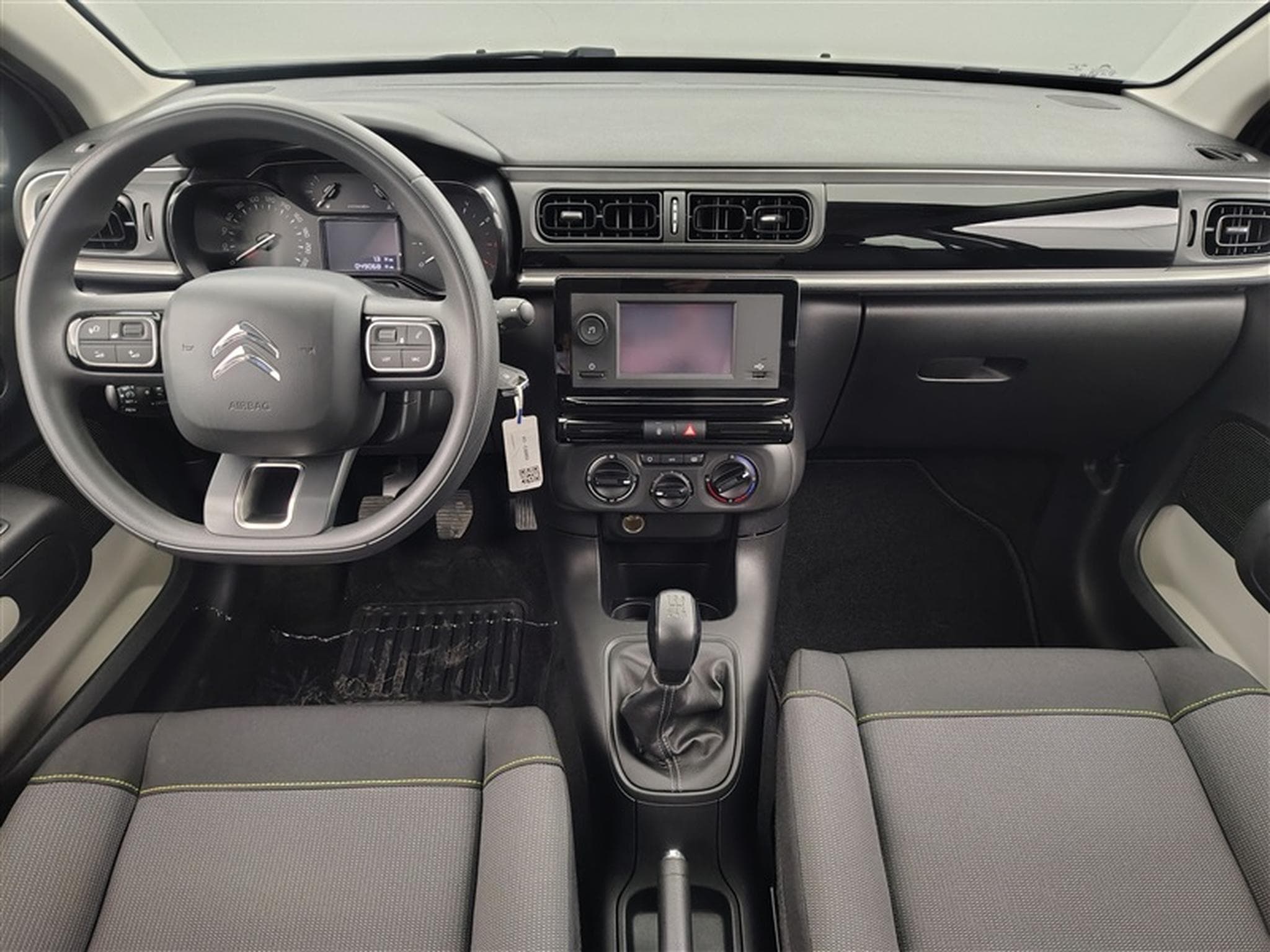 Citroen C3 1.2i PureTech Live S&S (2021) - Foto 8