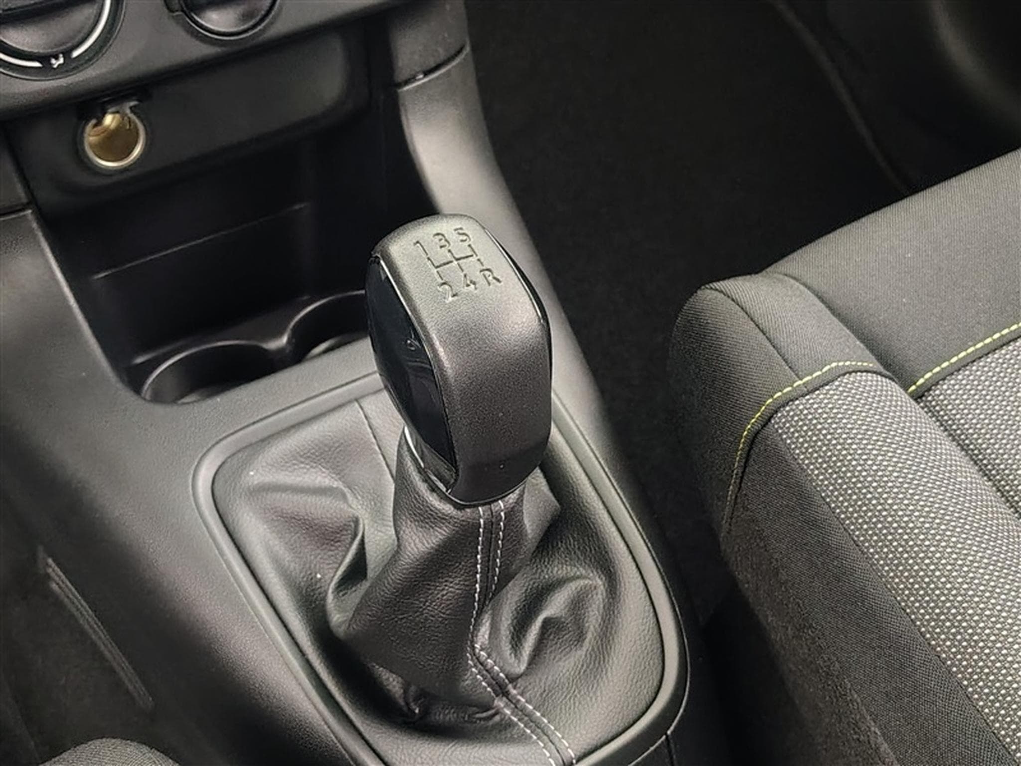 Citroen C3 1.2i PureTech Live S&S (2021) - Foto 12