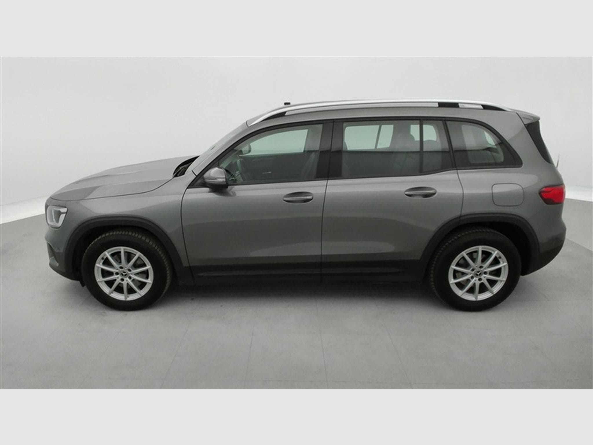 Mercedes GLB 180 Business Solution Navi / PDC av+ar (2021) - Photo 3