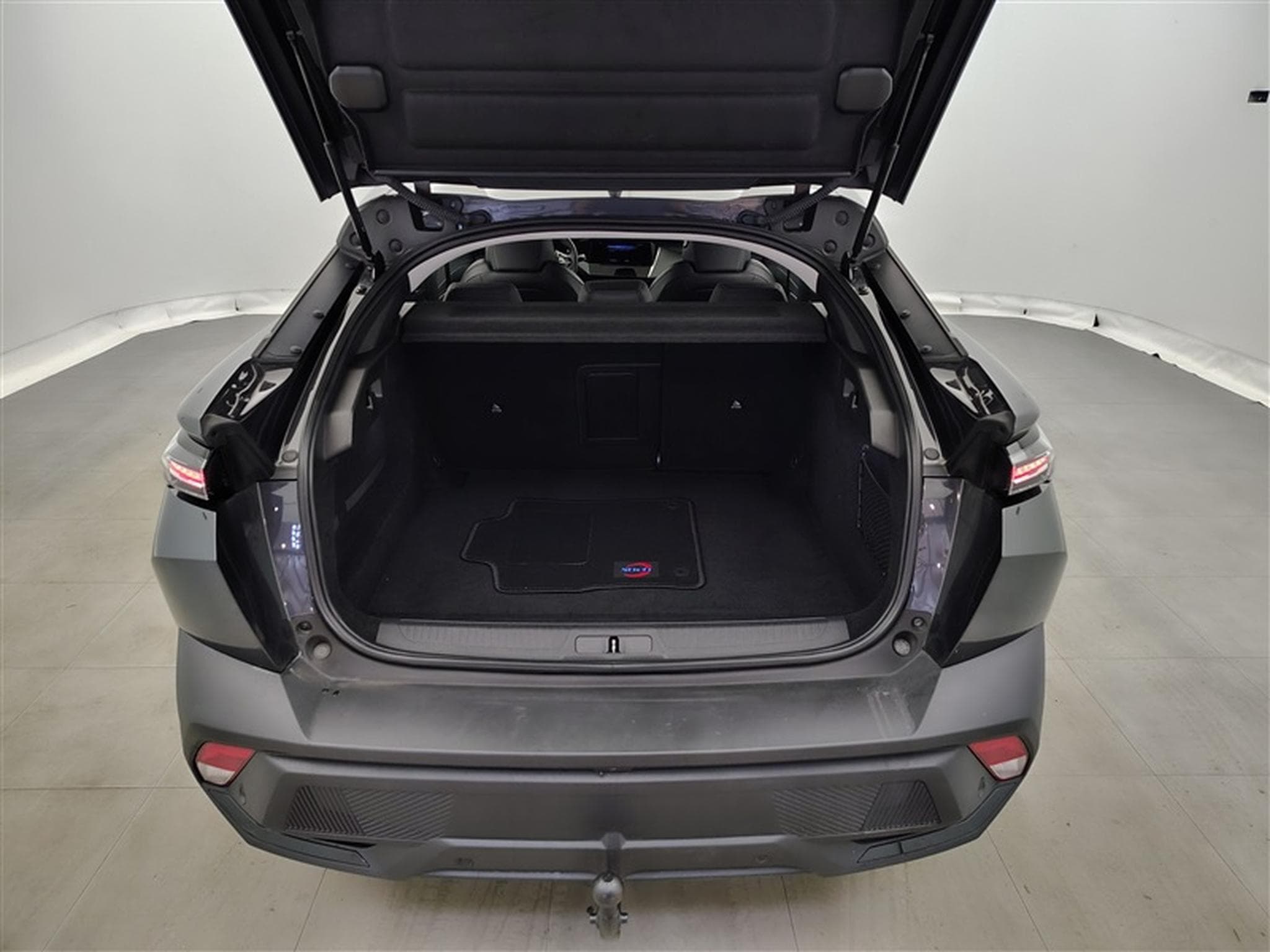 Peugeot 408 1.2 PureTech Allure Pack S&S CLIM/NAVI/CAMERA (2023) - Foto 14