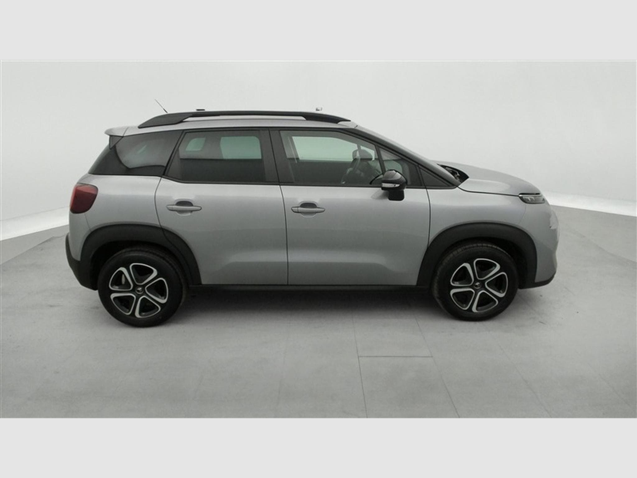 Citroen C3 Aircross 1.2 PureTech Feel NAVI / CARPLAY / CLIM (2023) - Foto 24