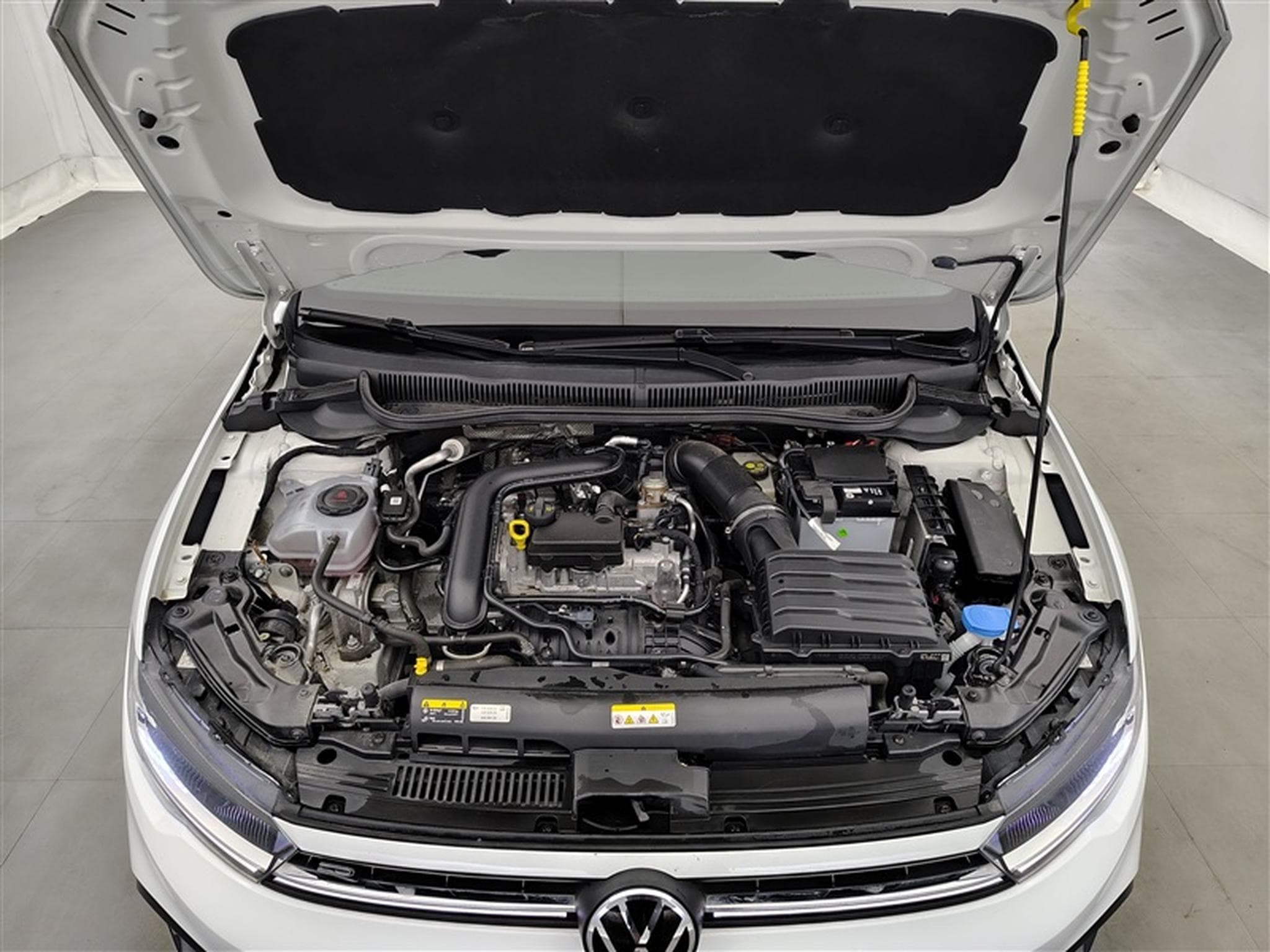 VW Polo 1.0 TSI 95Cv DSG R-Line CARPLAY / MATRIX LED / ALU17" (2023) - Foto 19