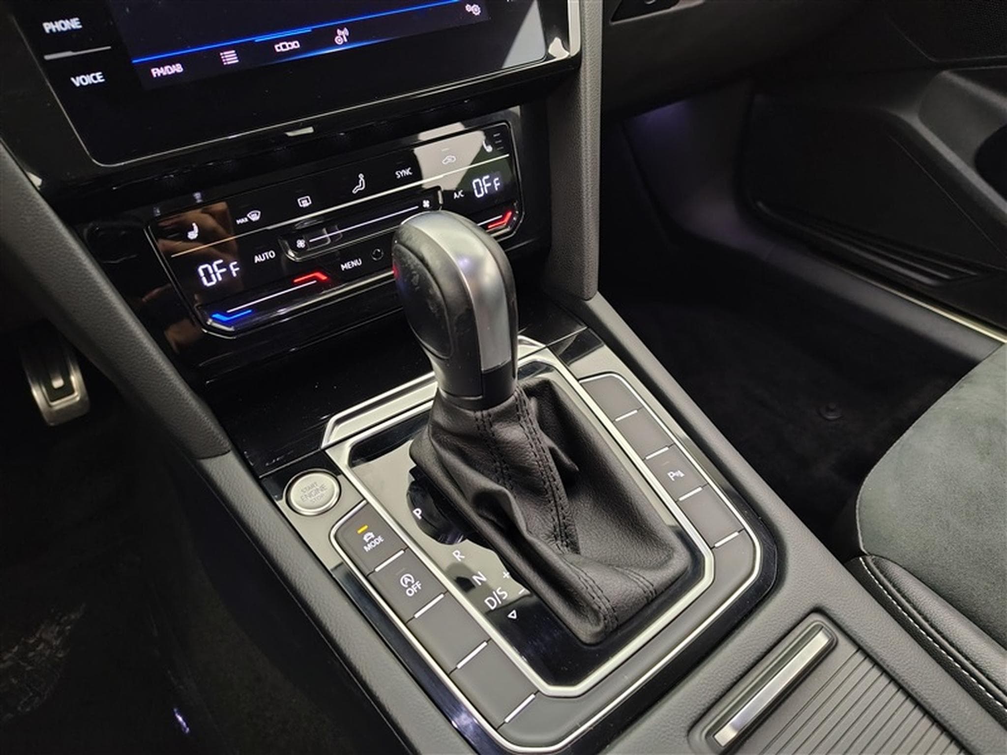 VW Arteon Shootingbreak 2.0 TDi 150Cv DSG Elegance NAVI / CAMERA (2023) - Foto 12