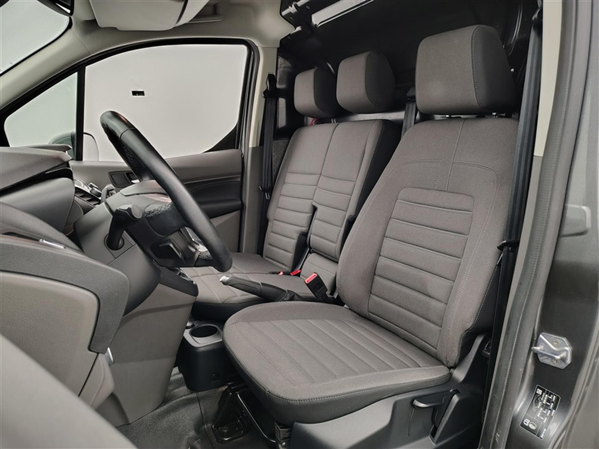 Ford Transit 1.5 Ecoblue 100Cv BVA8 Limited 3PL (2023) - Foto 7