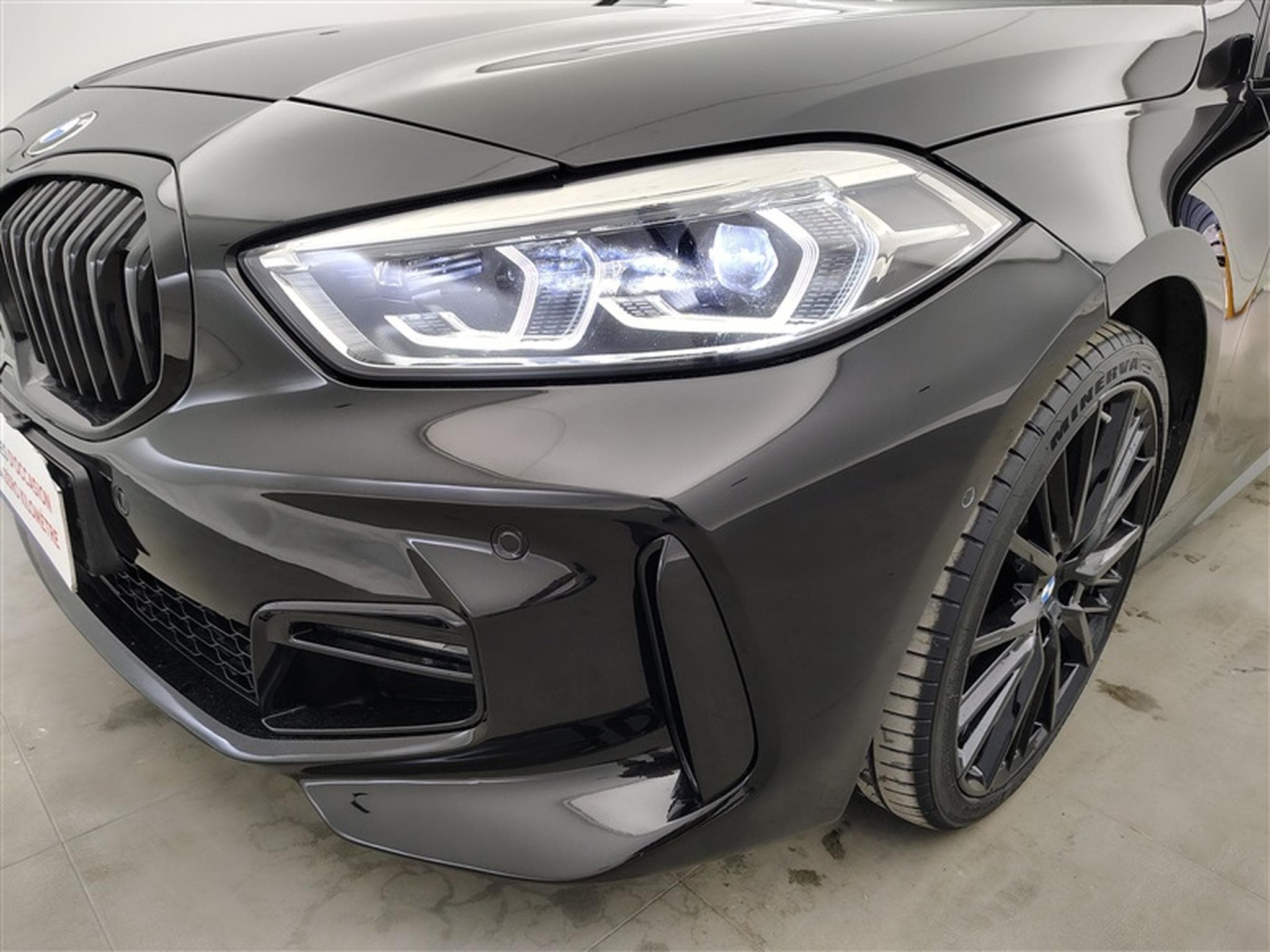 BMW 118 118iA Pack M NAVI / FULL LED / TOIT PANO / SIEGES SPORT (2024) - Foto 15