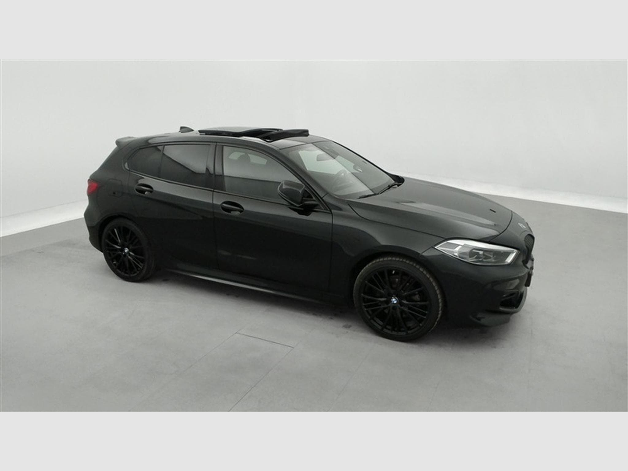 BMW 118 118iA Pack M NAVI / FULL LED / TOIT PANO / SIEGES SPORT (2024) - Foto 24