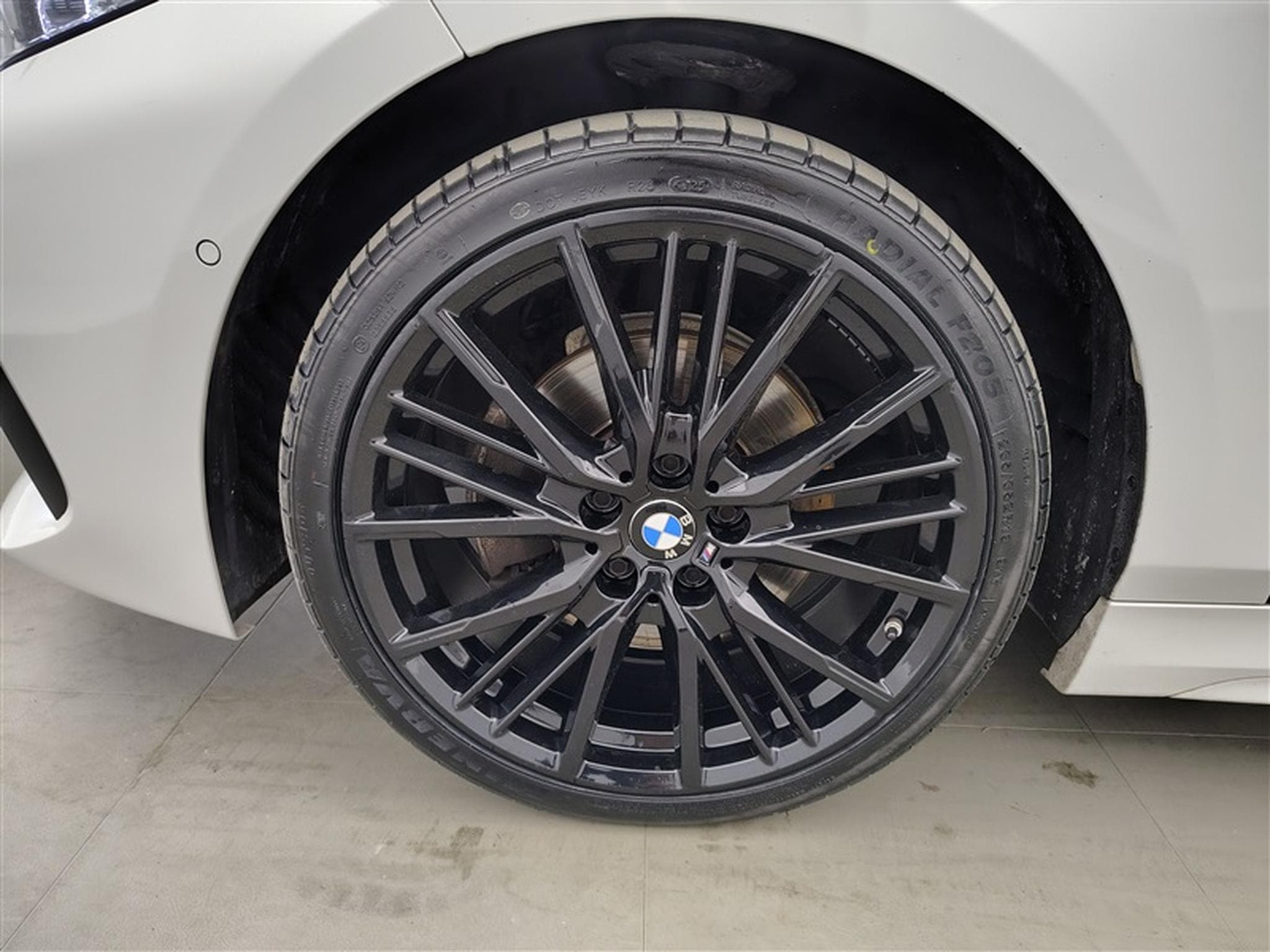 BMW 118 118iA Pack M NAVI / FULL LED / TOIT PANO / SIEGES SPORT (2024) - Foto 6