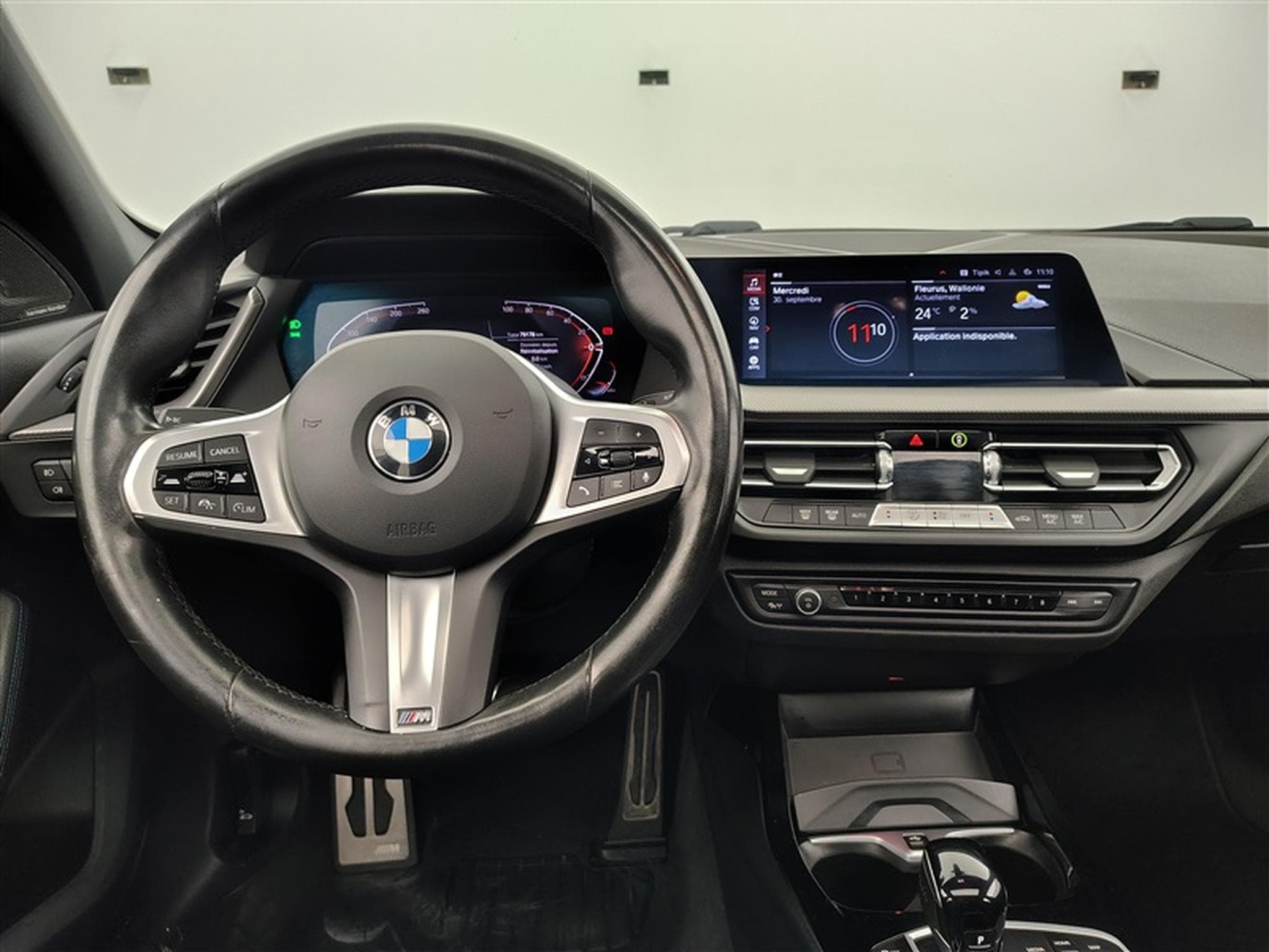 BMW 118 118iA Pack M NAVI / FULL LED / TOIT PANO / SIEGES SPORT (2024) - Foto 9