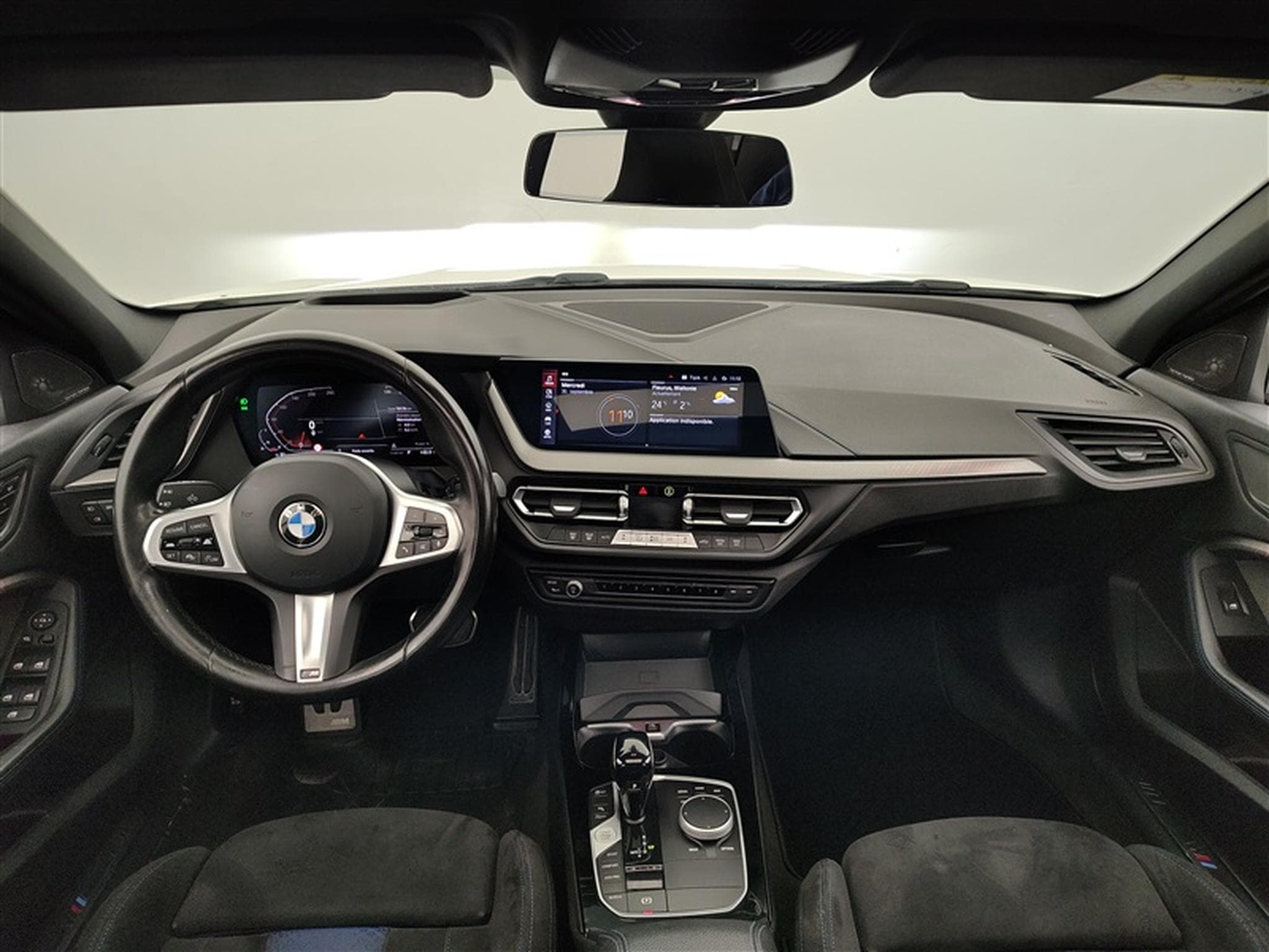 BMW 118 118iA Pack M NAVI / FULL LED / TOIT PANO / SIEGES SPORT (2024) - Foto 8