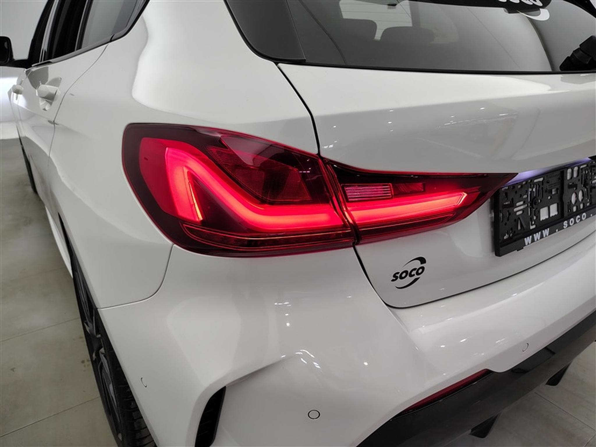 BMW 118 118iA Pack M NAVI / FULL LED / TOIT PANO / SIEGES SPORT (2024) - Foto 16