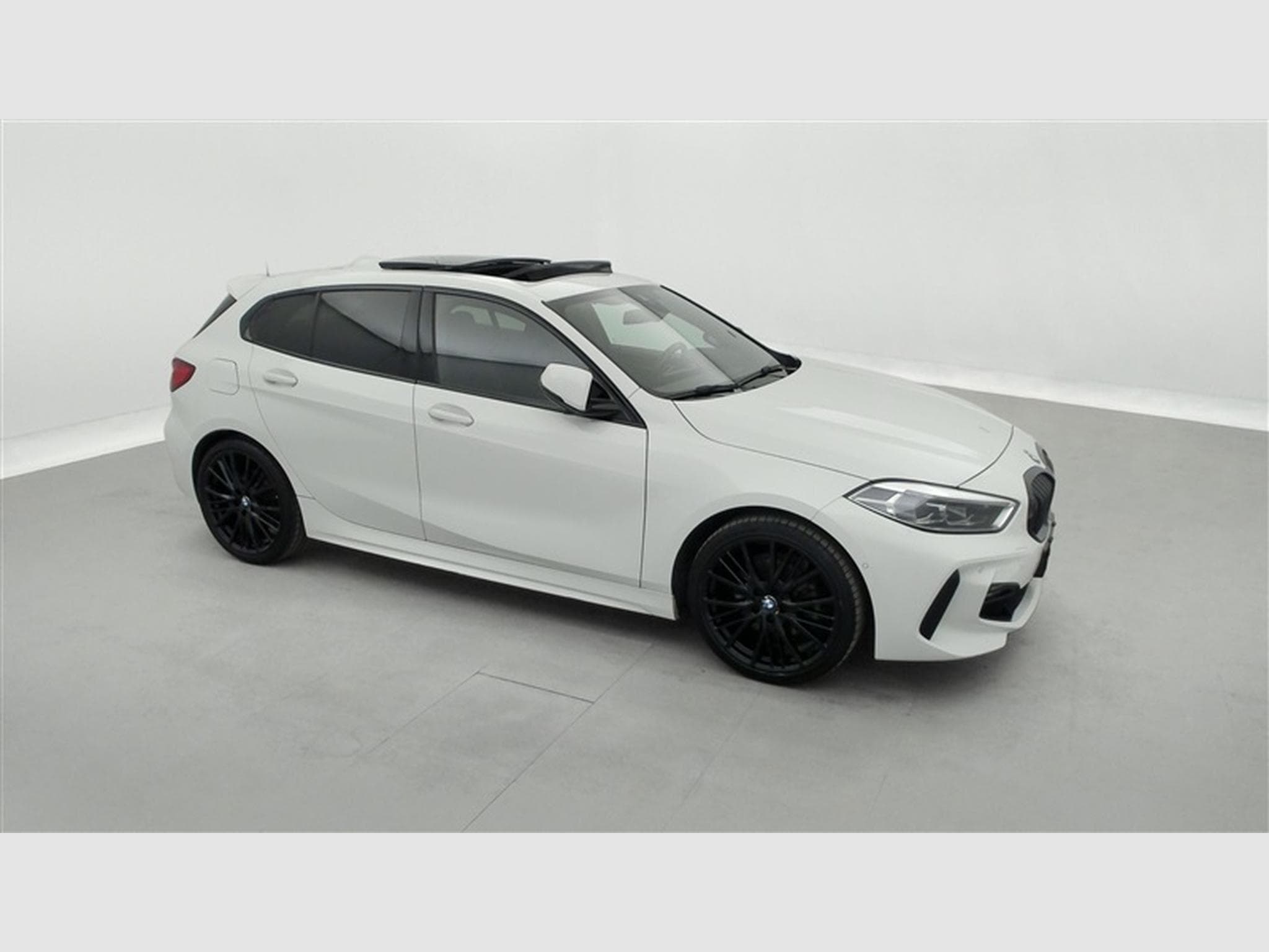 BMW 118 118iA Pack M NAVI / FULL LED / TOIT PANO / SIEGES SPORT (2024) - Foto 24