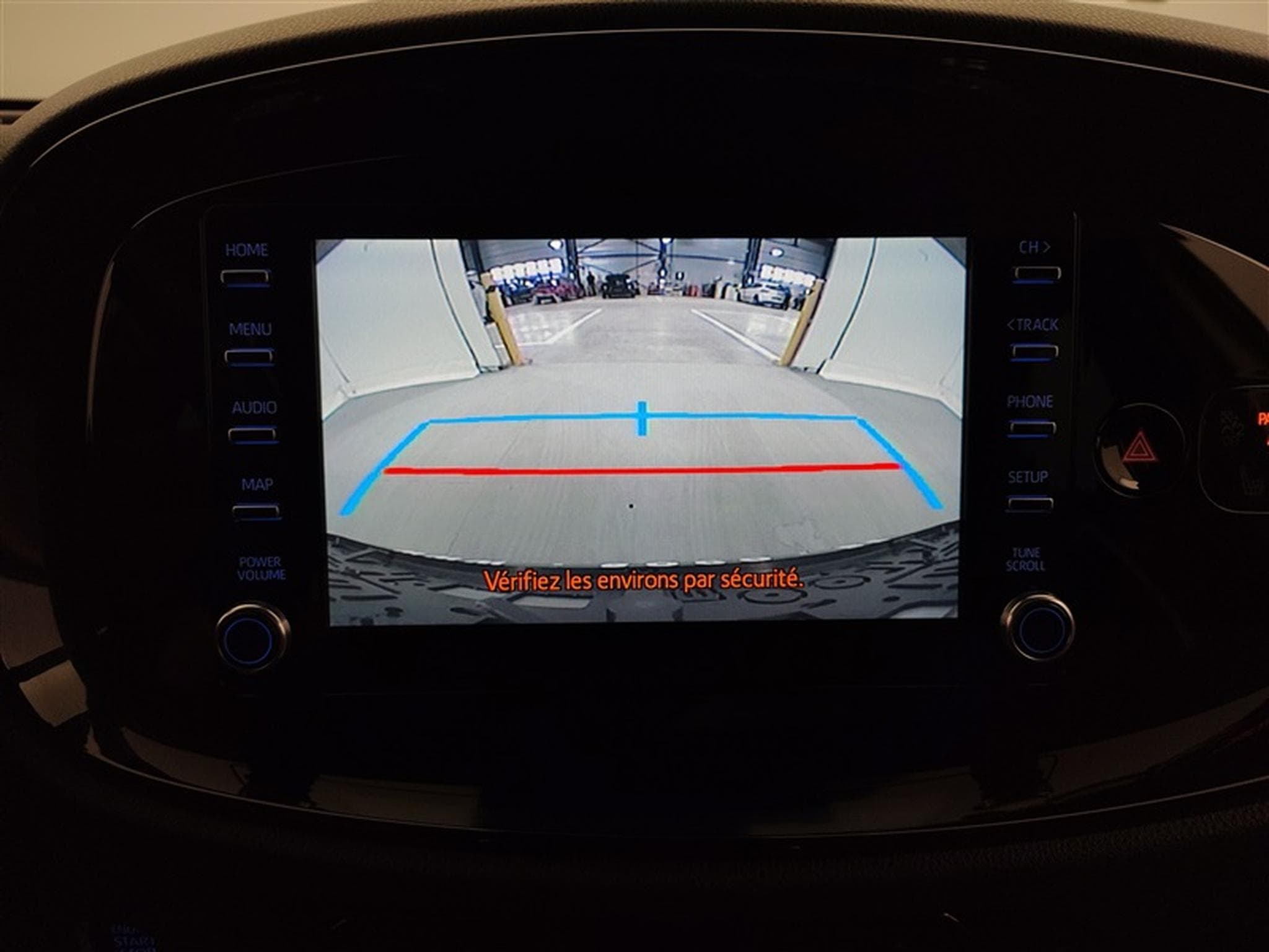 Toyota Aygo 1.0i VVT-i X pulse CARPLAY / FULL LED / CAMERA / JA 17" (2023) - Photo 17