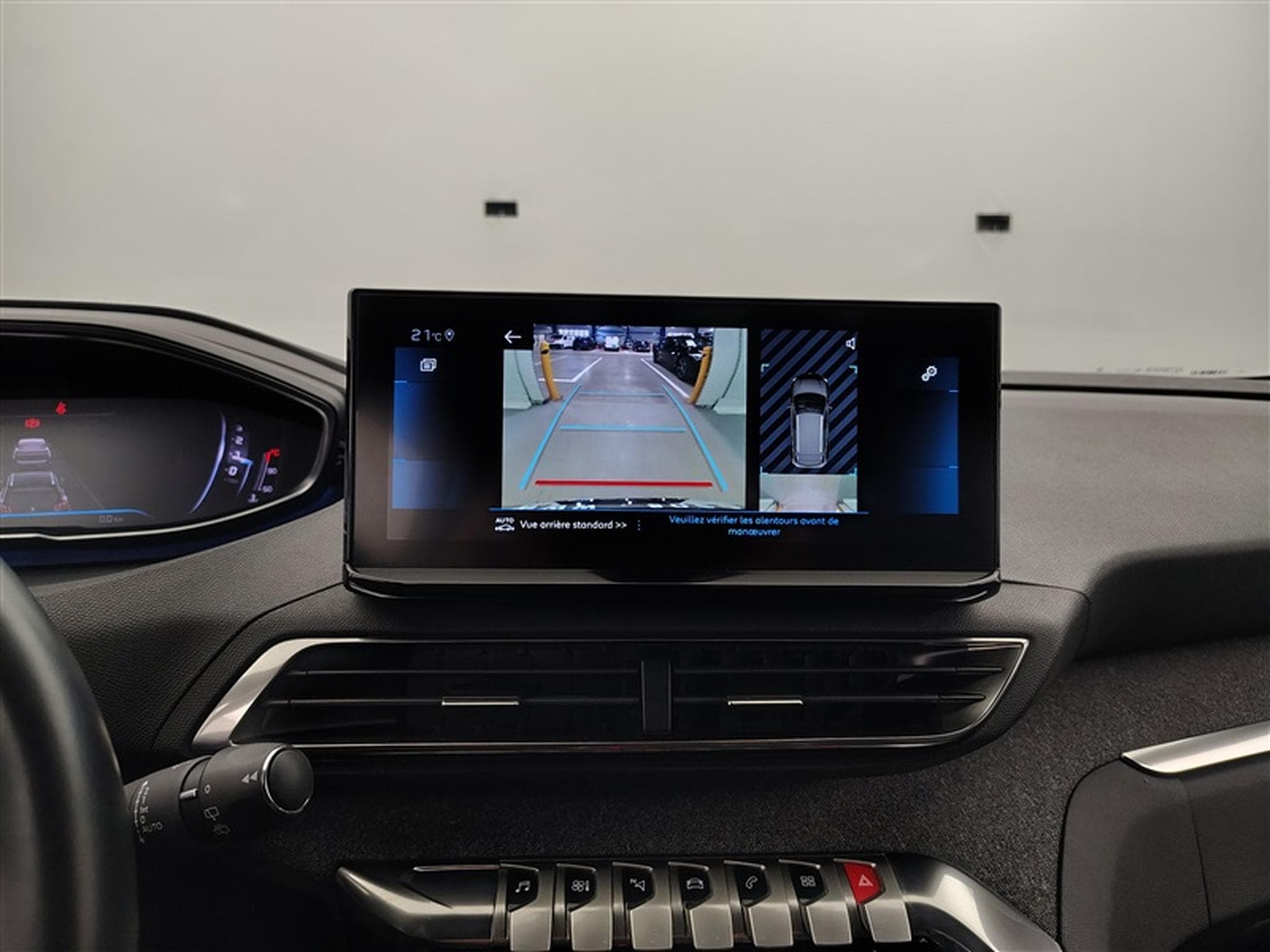 Peugeot 3008 1.2 PureTech Allure Pack S-CUIR / NAVI / CAMERA / CARPLAY (2023) - Foto 18