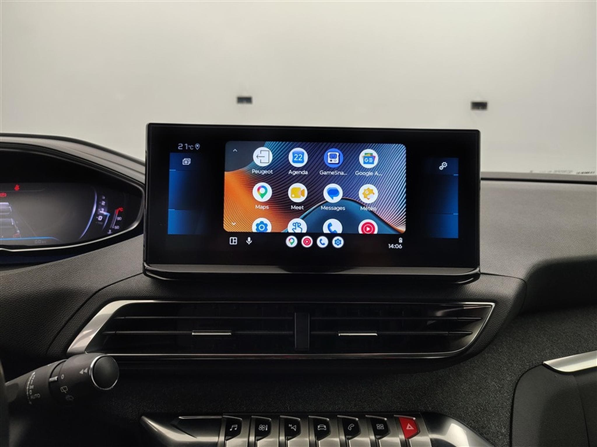 Peugeot 3008 1.2 PureTech Allure Pack S-CUIR / NAVI / CAMERA / CARPLAY (2023) - Foto 20