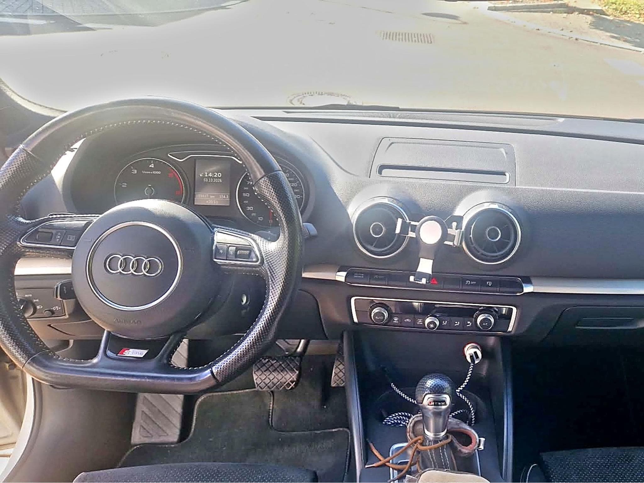 Audi A3 S-Line (2015) - Photo 2