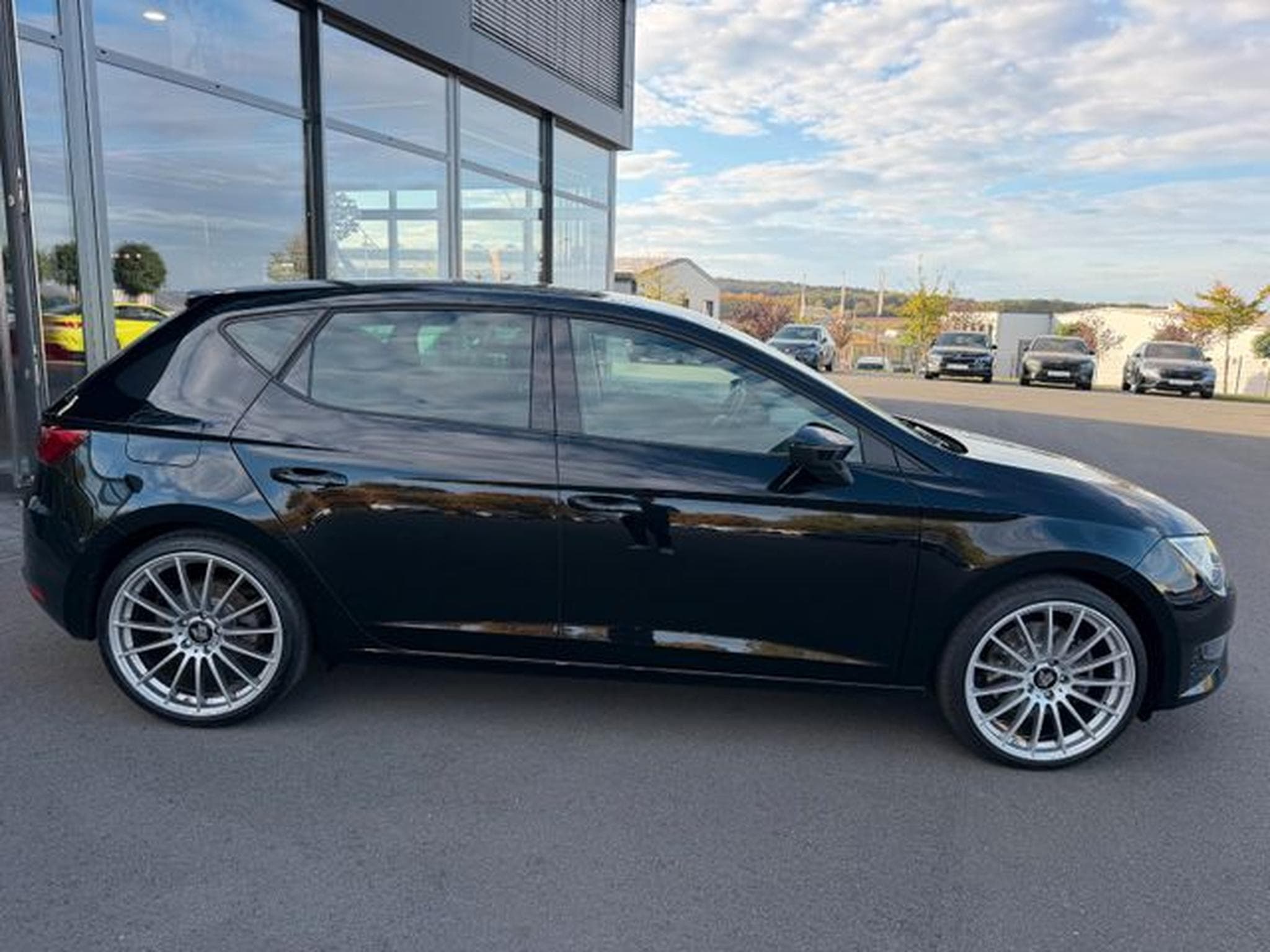 Seat Leon Leon 1,8TSi DSG FR Navi Alcantara Bluetooth PDC (2016) - Foto 5