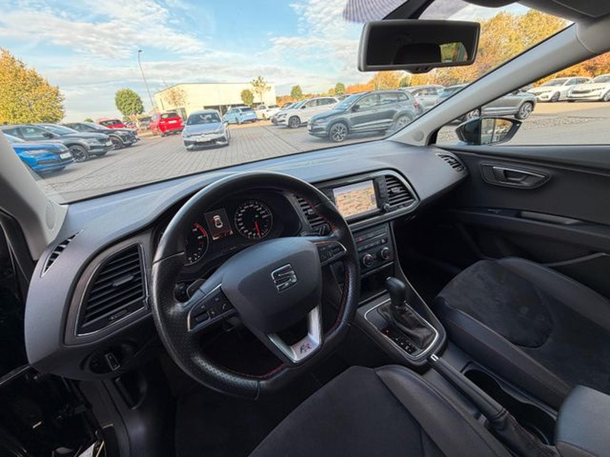 Seat Leon Leon 1,8TSi DSG FR Navi Alcantara Bluetooth PDC (2016) - Foto 11