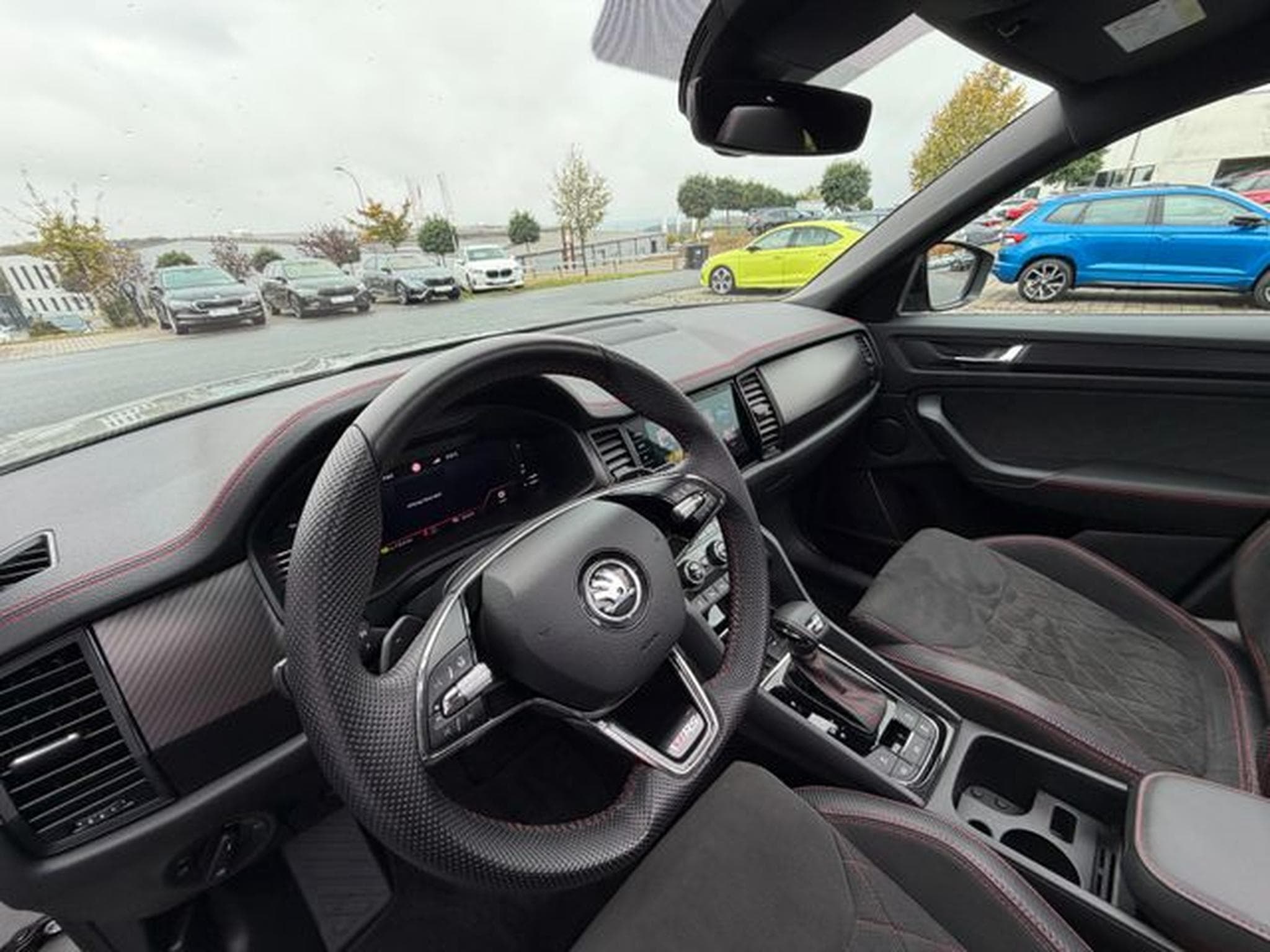 Skoda Kodiaq Kodiaq 2,0TSi RS 4x4 AHK Pano Travel Columbus (2024) - Photo 11