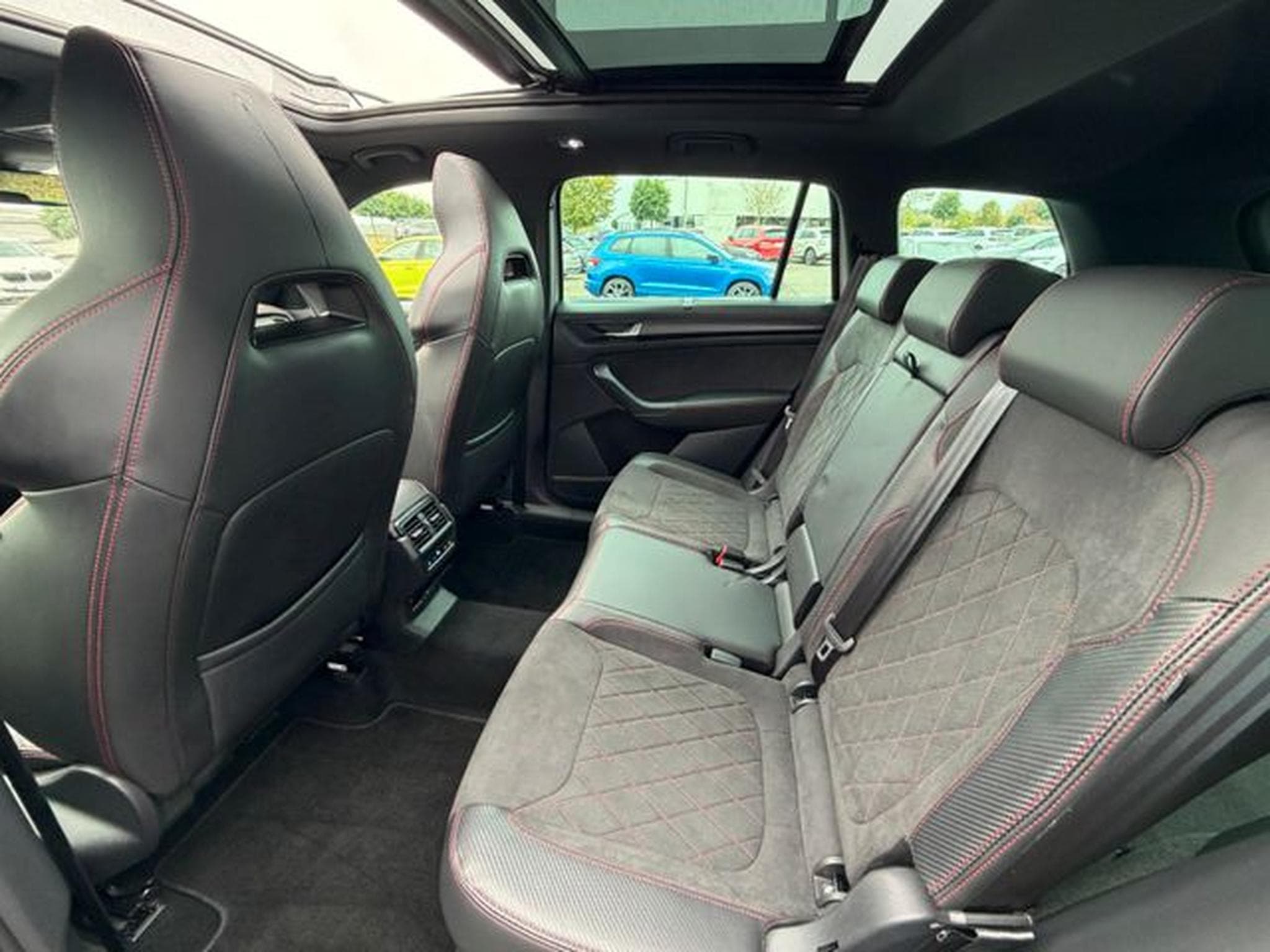 Skoda Kodiaq Kodiaq 2,0TSi RS 4x4 AHK Pano Travel Columbus (2024) - Photo 14