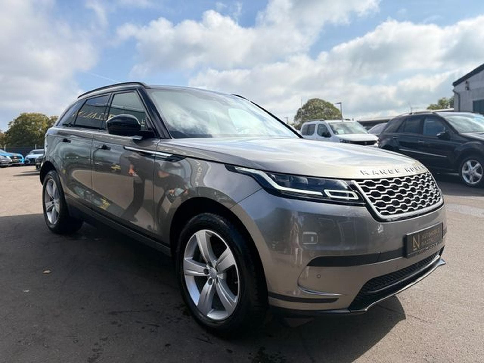 Land-Rover Range Rover Velar RANGE ROVER VERLAR S*AWD*1.HD*LED*KAMERA*LEDER* (2019) - Foto 6
