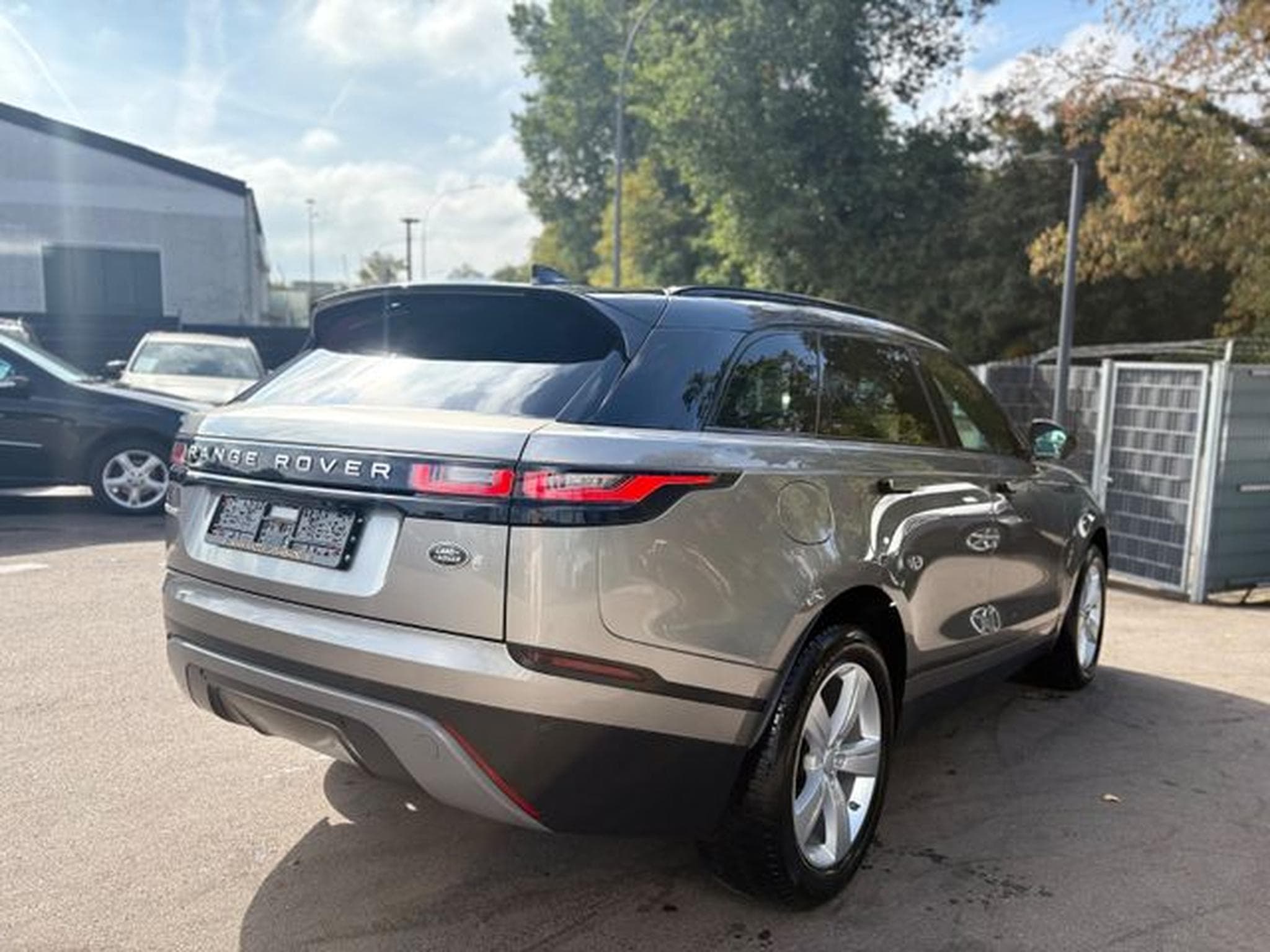 Land-Rover Range Rover Velar RANGE ROVER VERLAR S*AWD*1.HD*LED*KAMERA*LEDER* (2019) - Foto 7