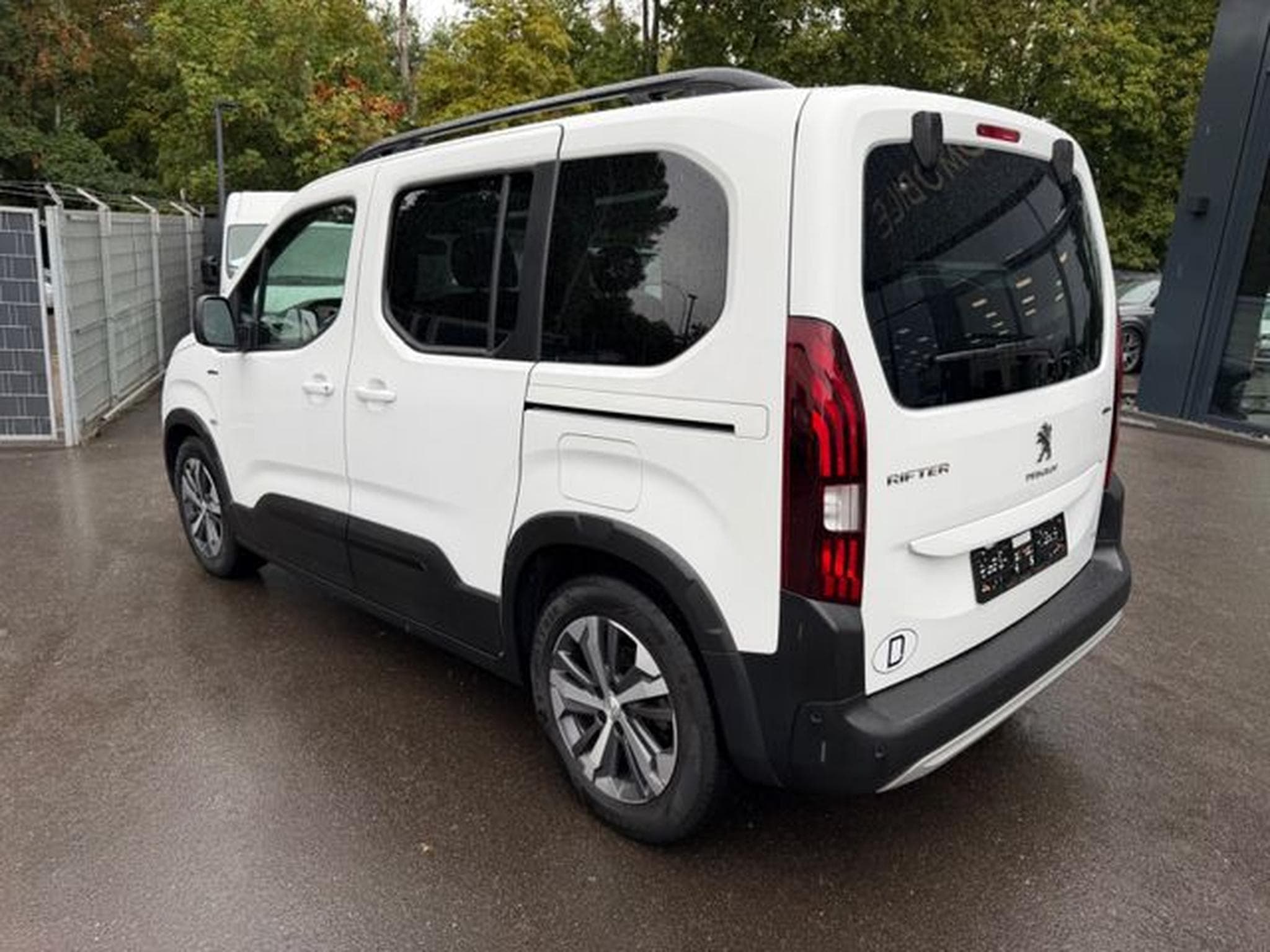 Peugeot Rifter HDI GT LINE*PANORAMA*R-KAMERA*AHK* (2020) - Foto 9