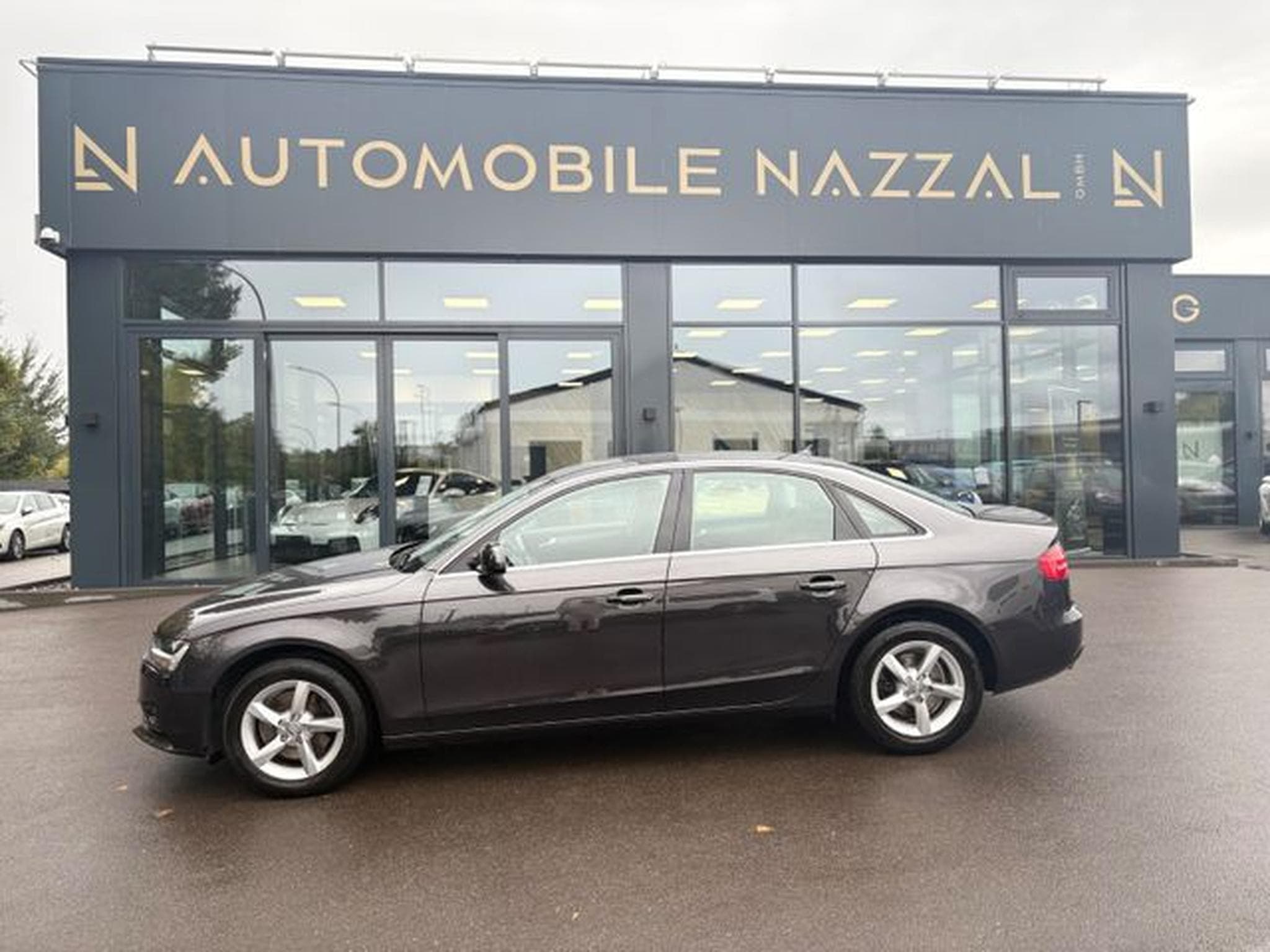 Audi A4 A4 AMBIENTE *NAVI*SHZ*KLIMAAUTOMATIK* (2015) - Foto 11