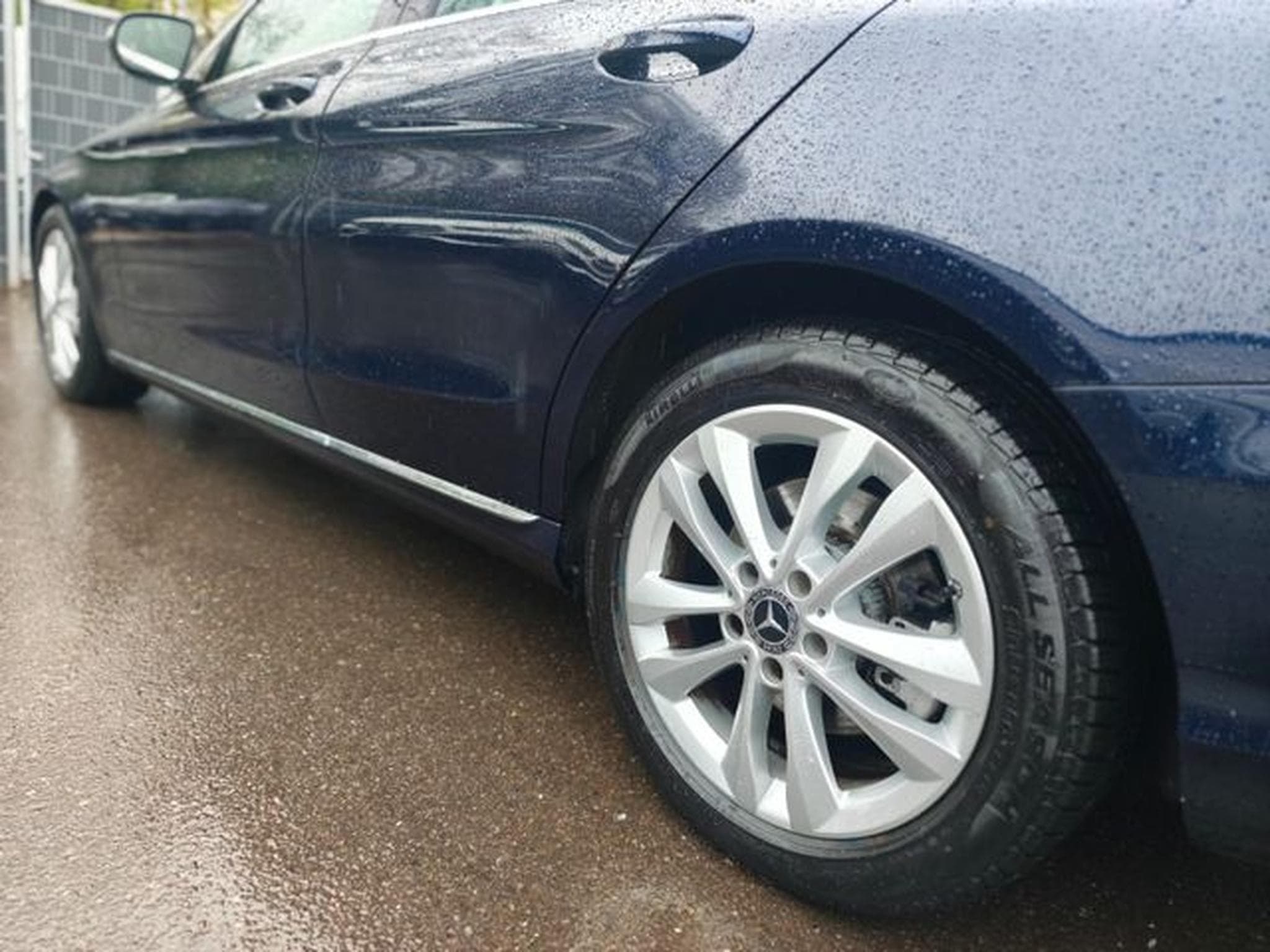Mercedes C 200 C 200 T AVANTGARDE *VOLLLED*KAMERA*AHK*FACELIFT* (2019) - Foto 10