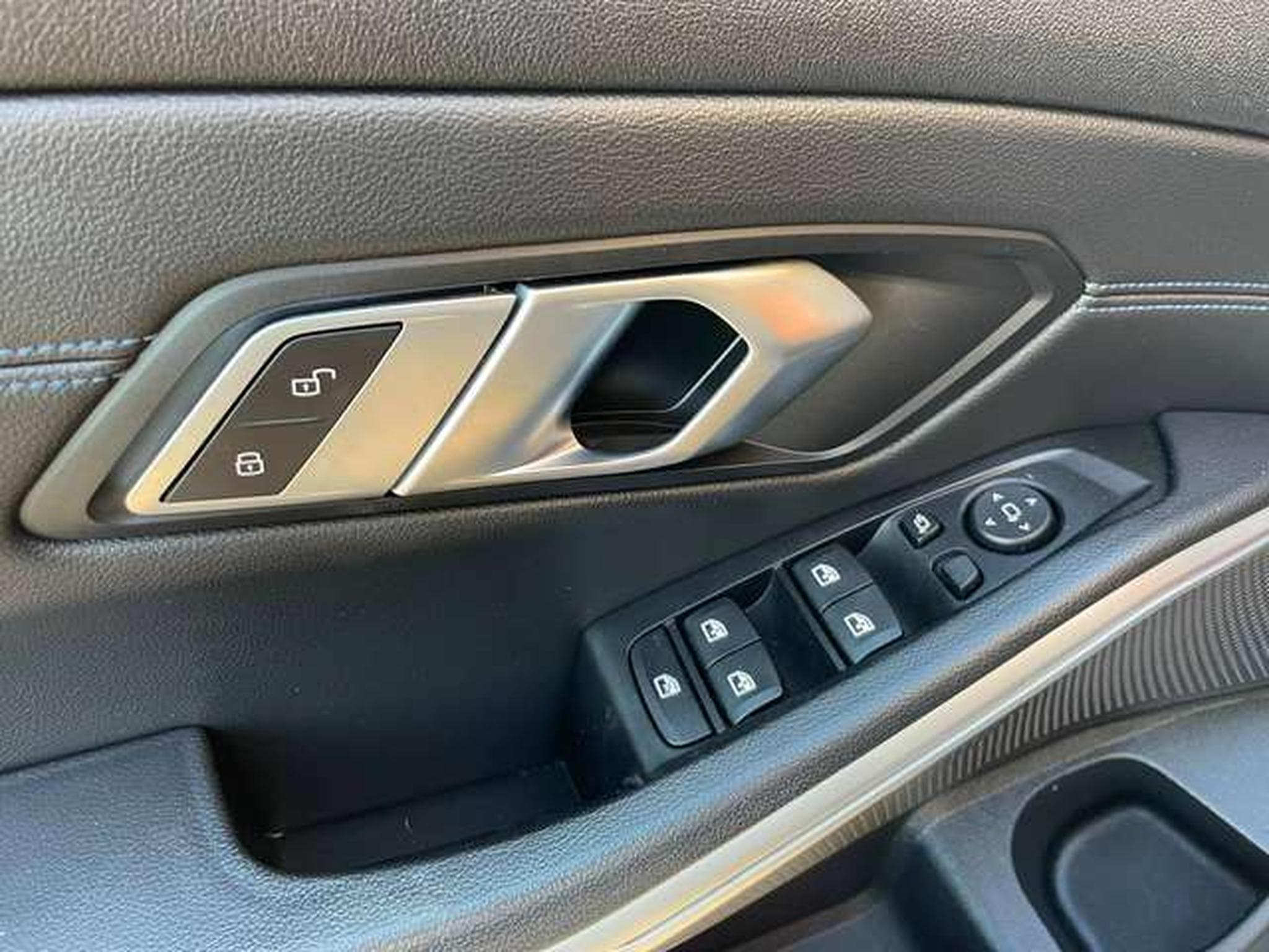 BMW 318 318d Aut. M Sport - JUSQU'A 36 MOIS DE GARANTIE (2020) - Photo 9