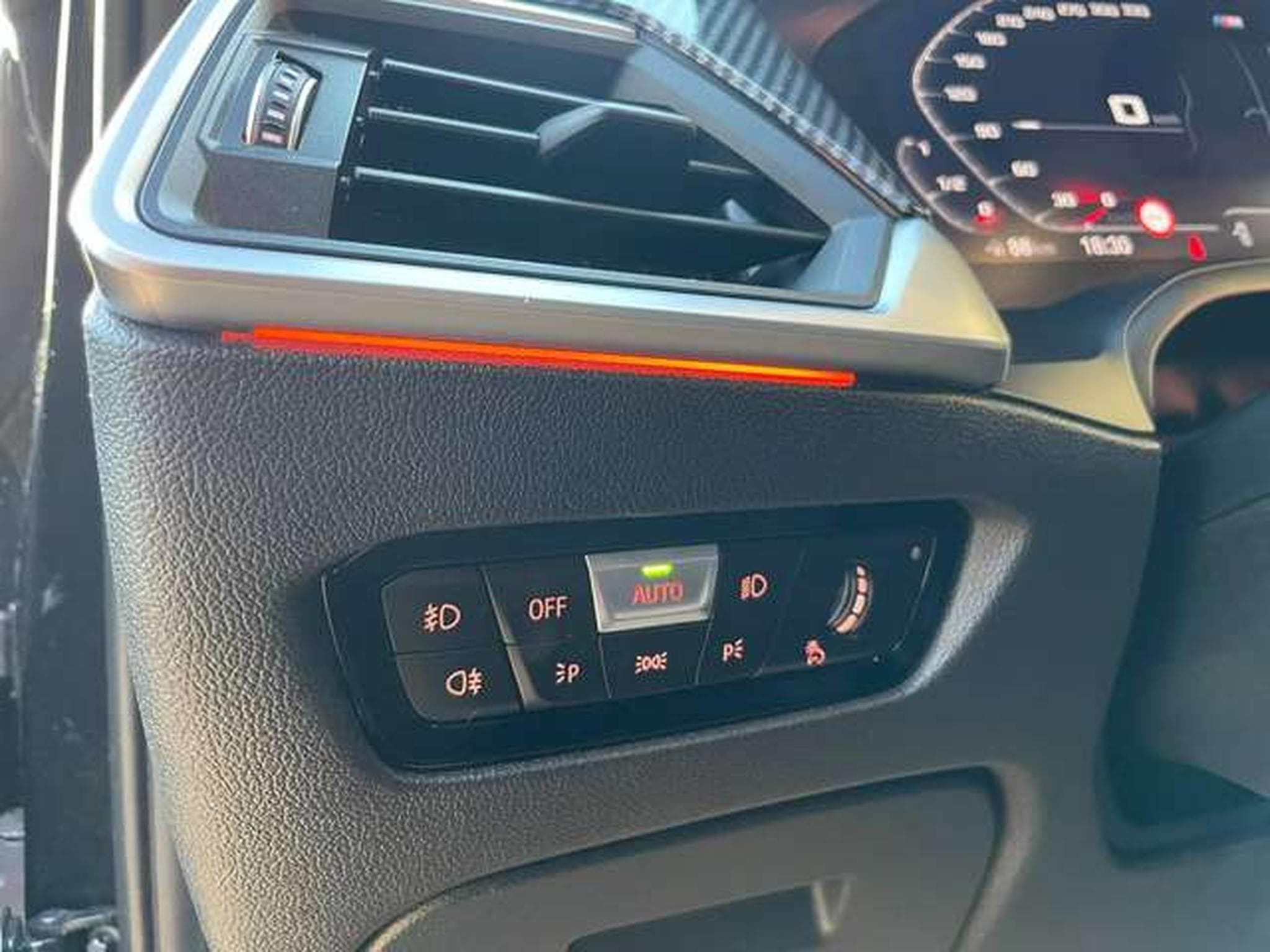 BMW 318 318d Aut. M Sport - JUSQU'A 36 MOIS DE GARANTIE (2020) - Photo 11