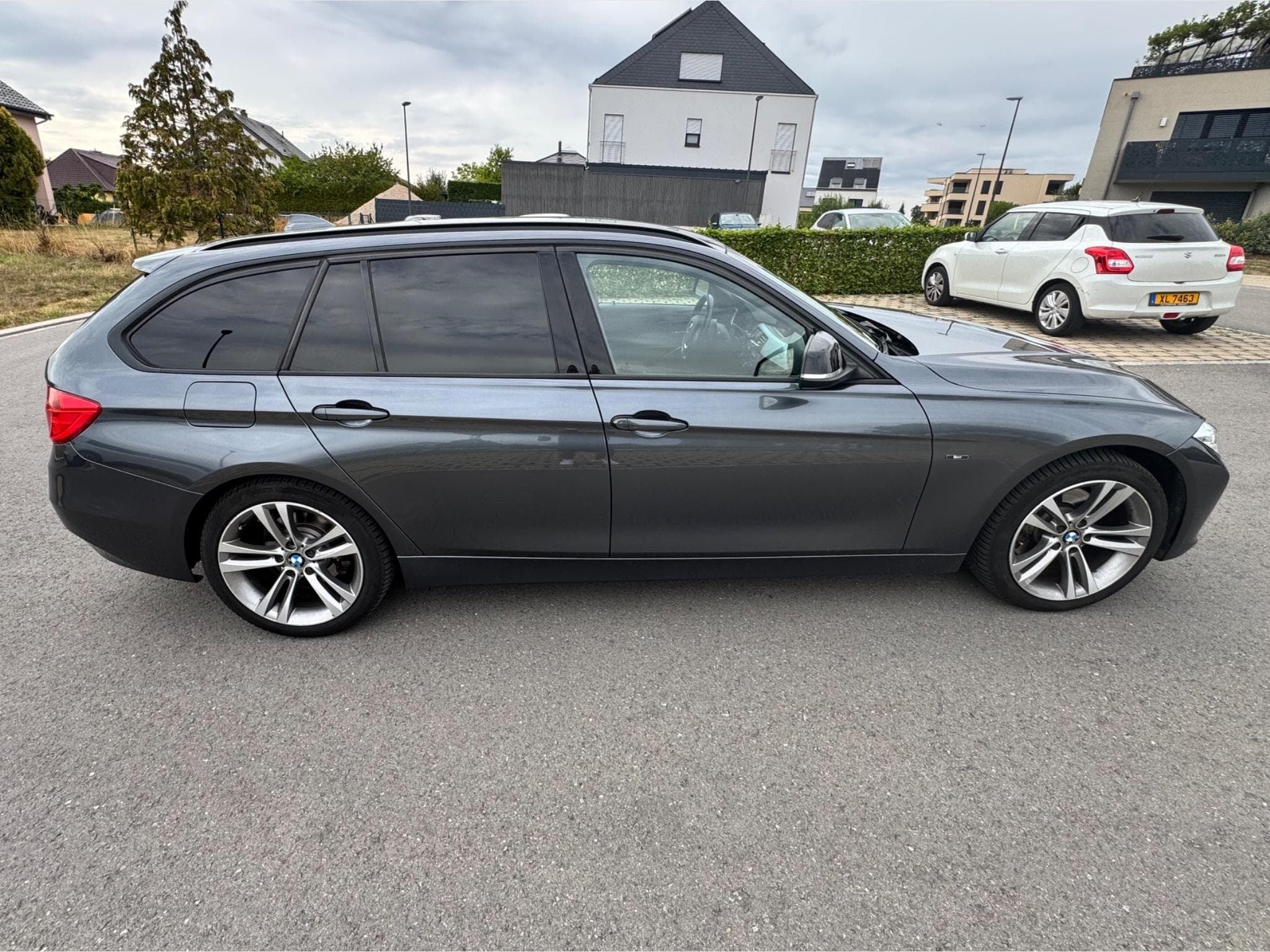 BMW 325 Sport (2014) - Photo 2