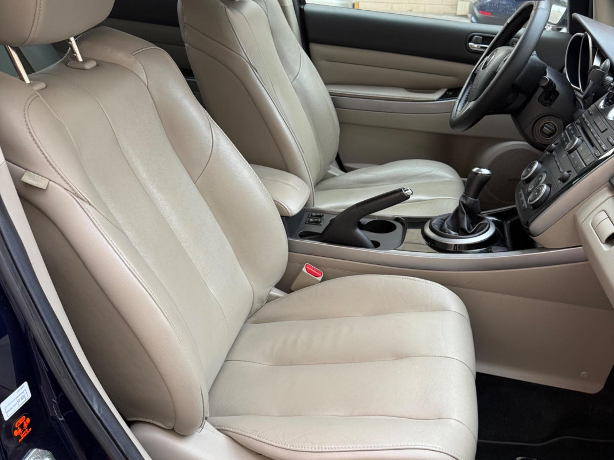 Mazda CX-7 Sport Tourer (2011) - Photo 3