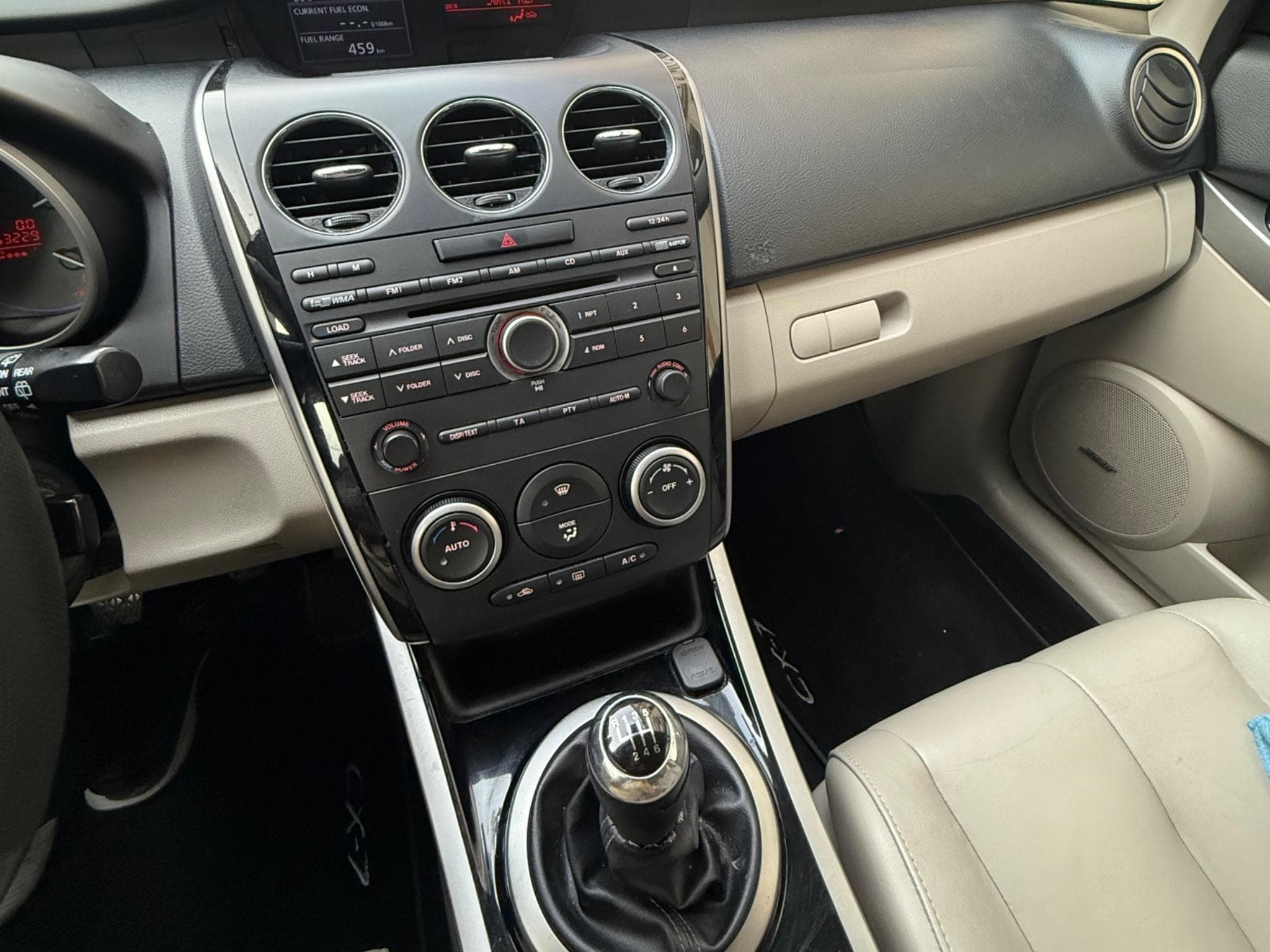 Mazda CX-7 Sport Tourer (2011) - Photo 6
