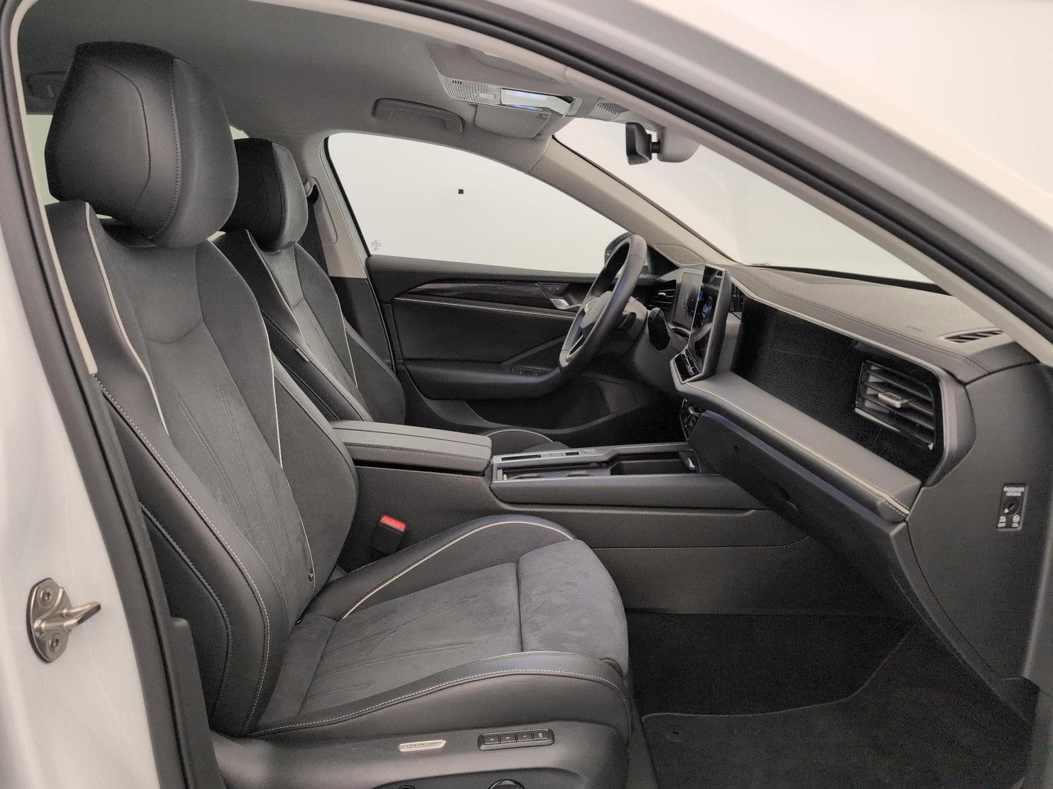 VW Passat Life Plus (2026) - Photo 1