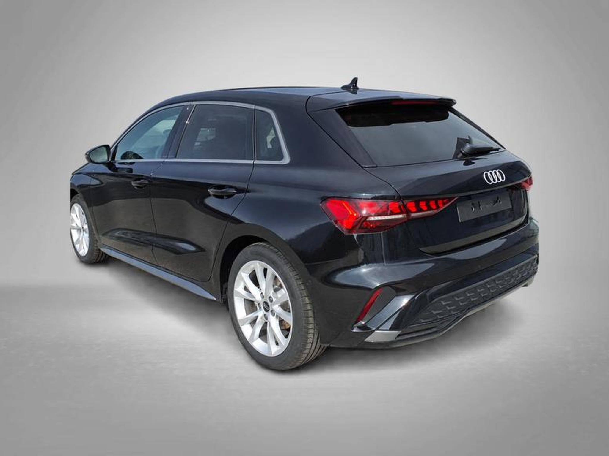 Audi A3 Sportback S Line 1.5L TFSI (2026) - Photo 2