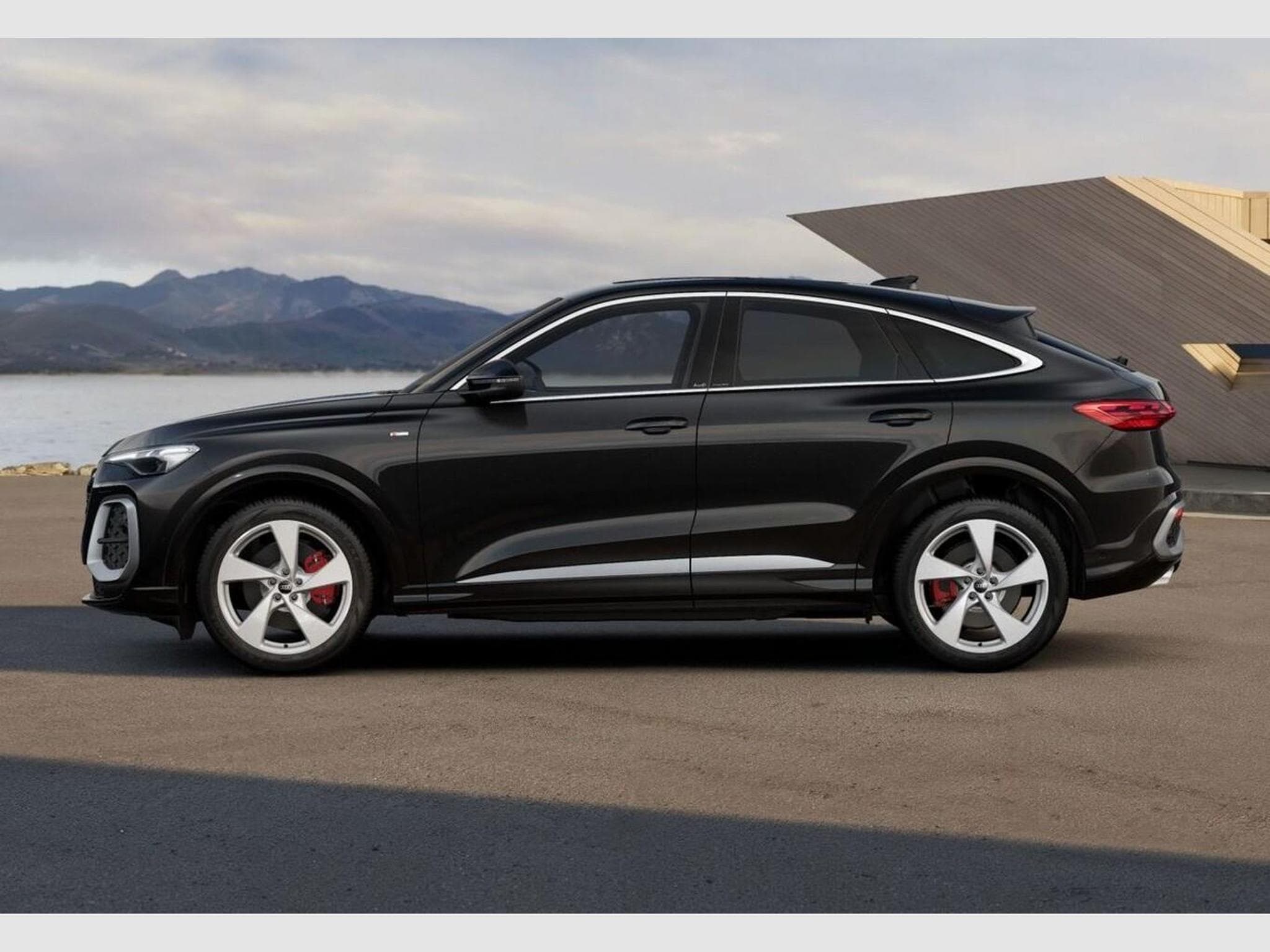 Audi Q5 Sportback S line (2026) - Photo 2