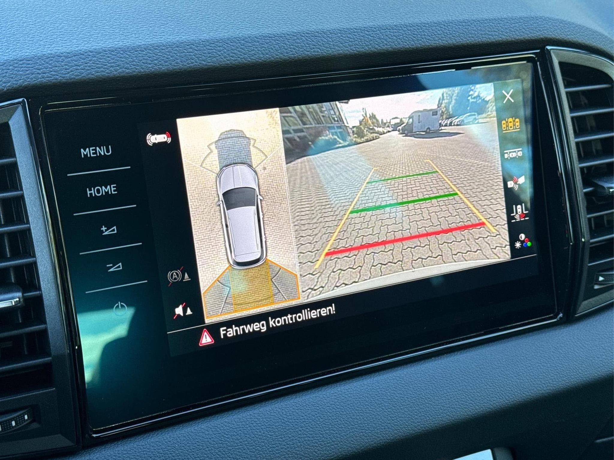 Skoda Karoq Sportline (2026) - Photo 10