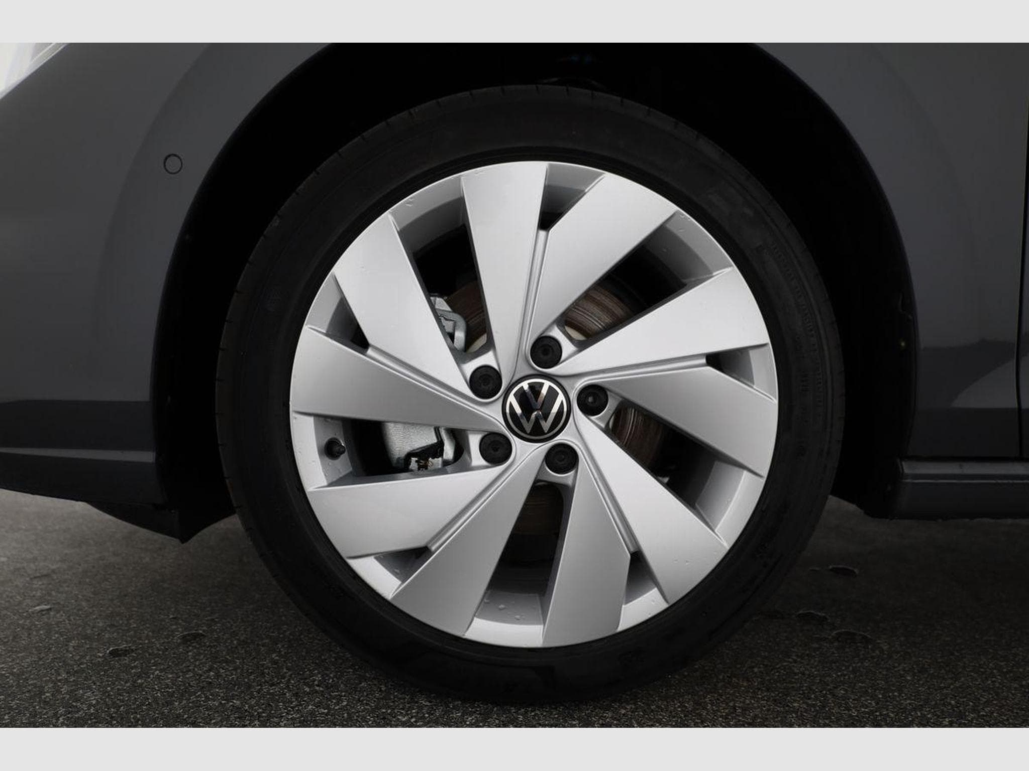 VW Golf Variant 1.5 TSI 110 kW Life (2026) - Foto 13