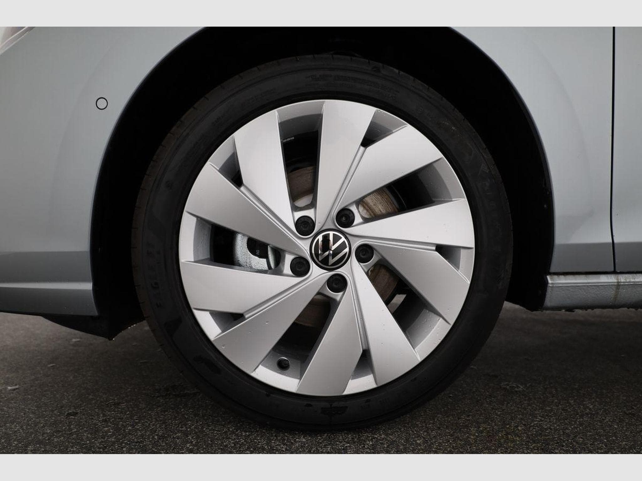 VW Golf Variant 1.5 TSI 110 kW Life (2026) - Foto 13