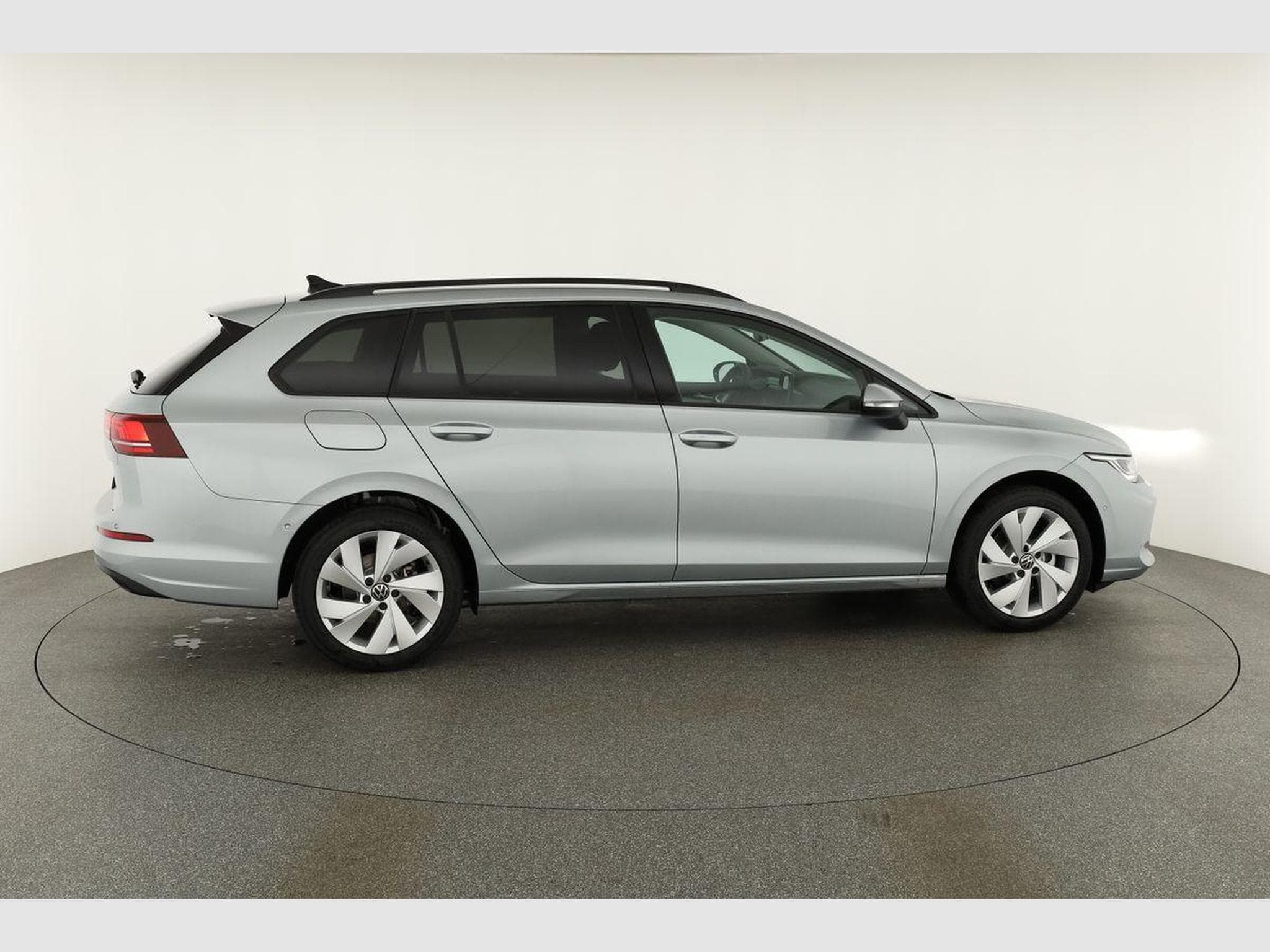 VW Golf Variant 1.5 TSI 110 kW Life (2026) - Foto 19