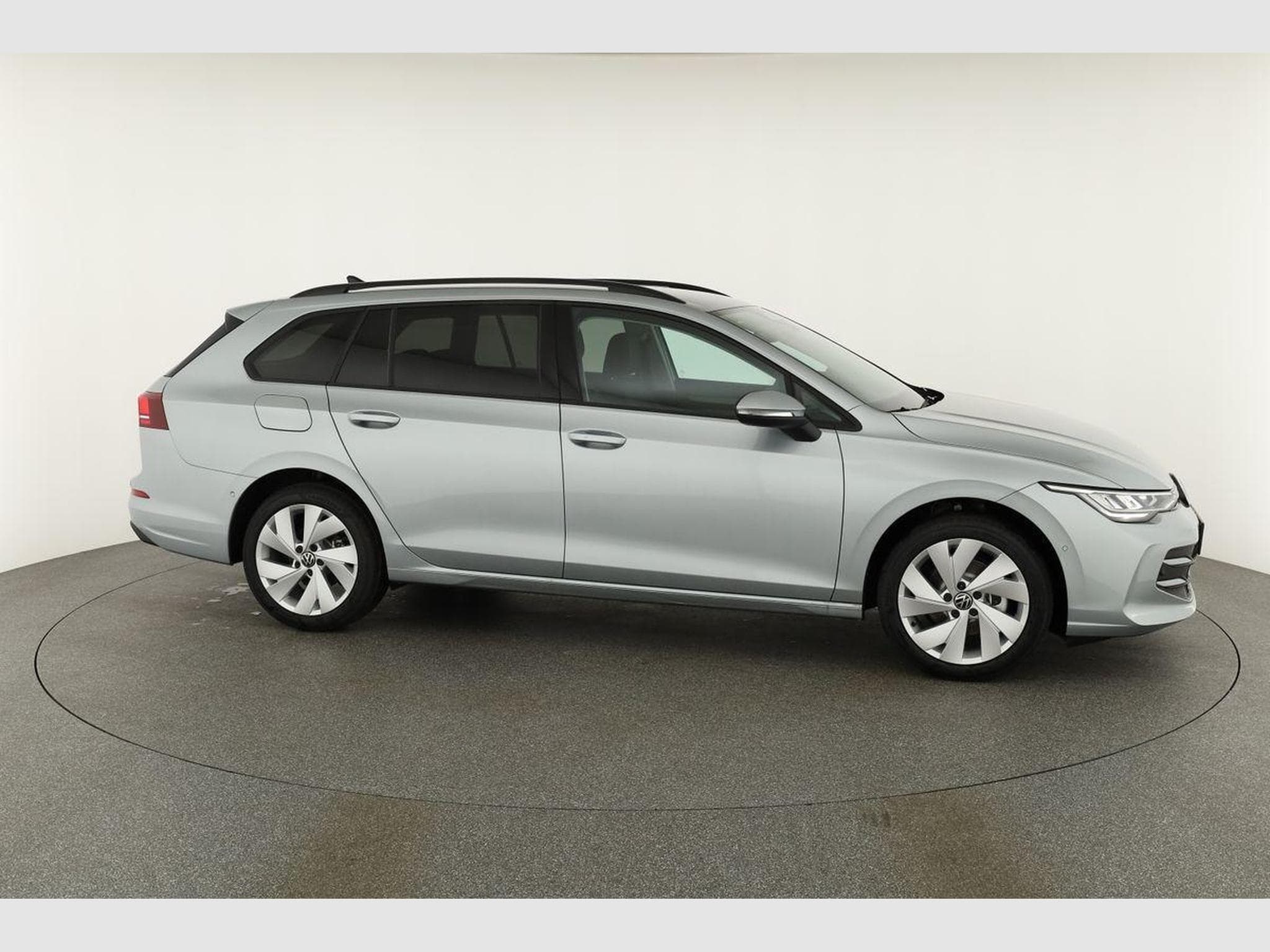 VW Golf Variant 1.5 TSI 110 kW Life (2026) - Foto 21