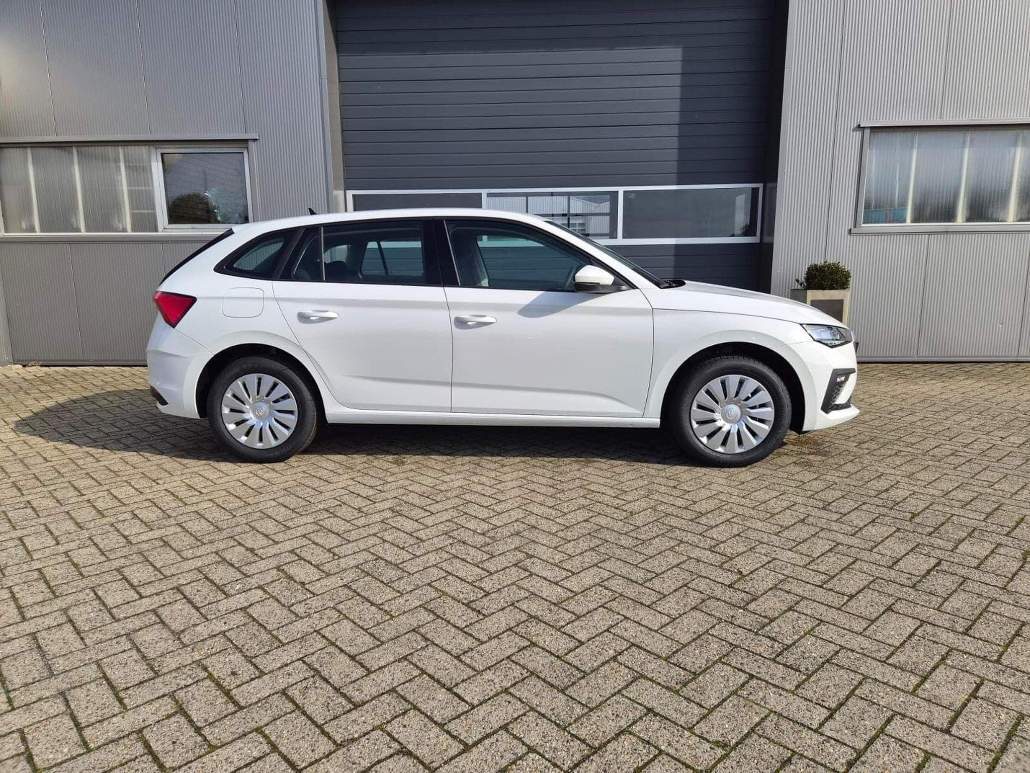 Skoda Scala 1.0 TSI 115PS (2026) - Foto 6