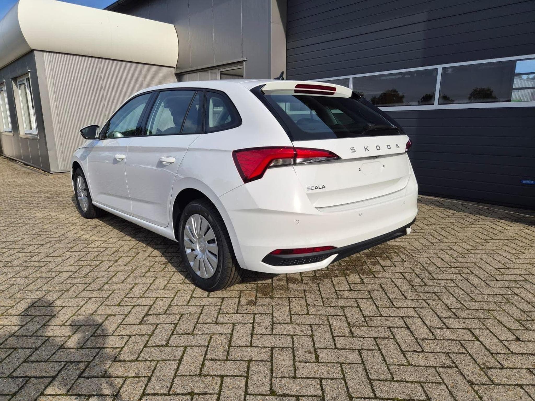 Skoda Scala 1.0 TSI 115PS (2026) - Foto 3